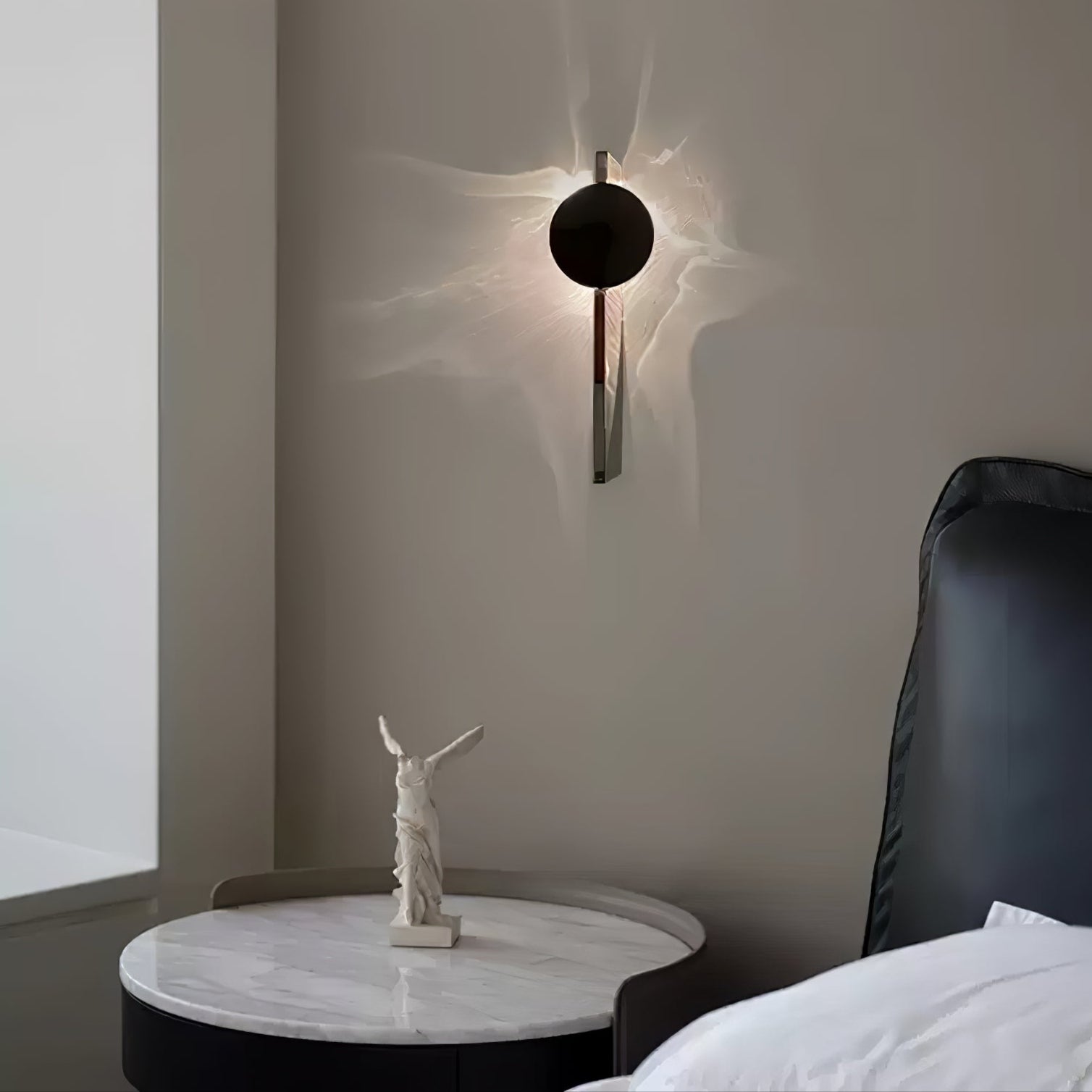 Walo Creative Light And Shadow Wall Lamp-Neutral Decor