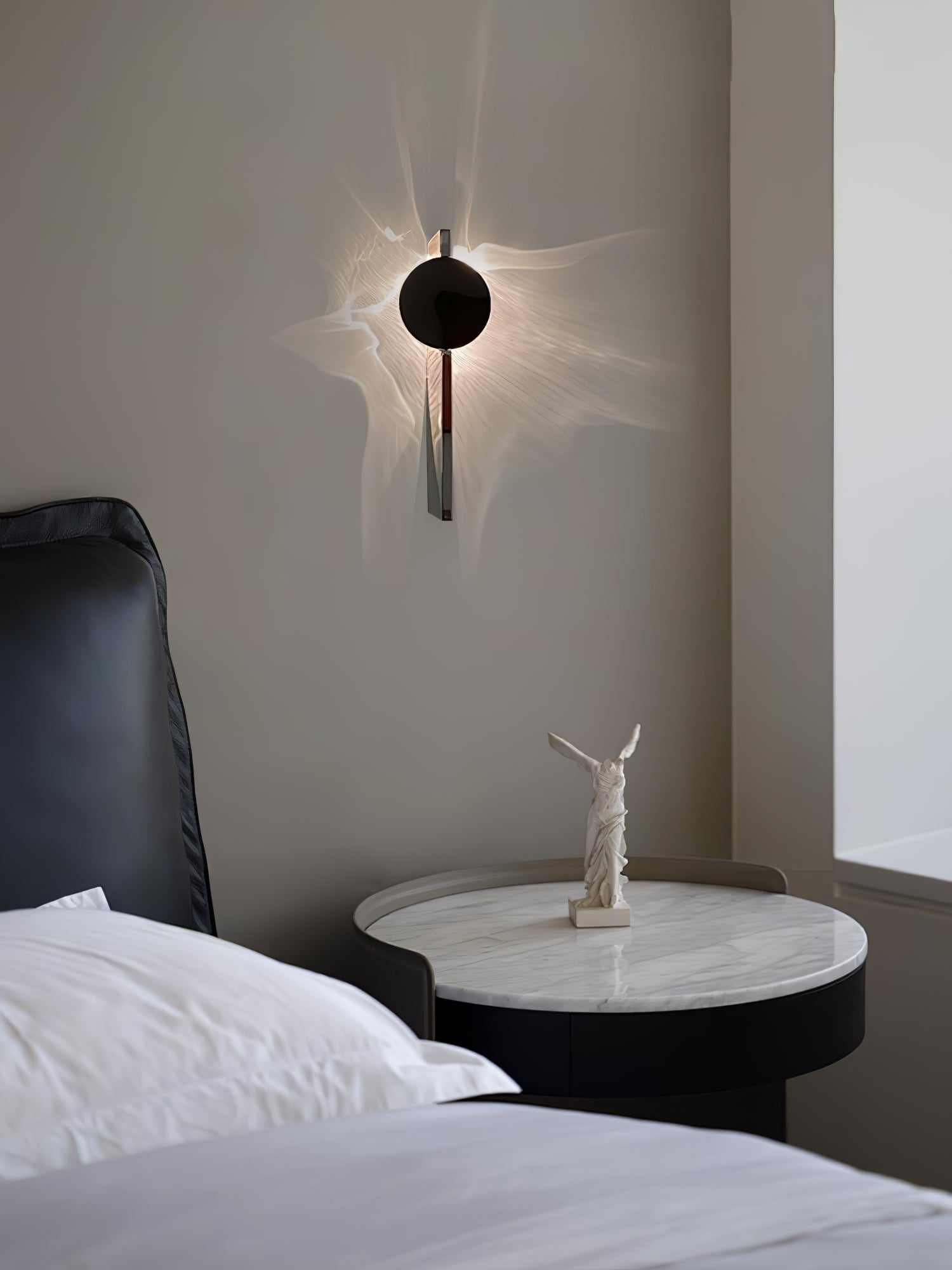 Walo Creative Light And Shadow Wall Lamp-Neutral Decor