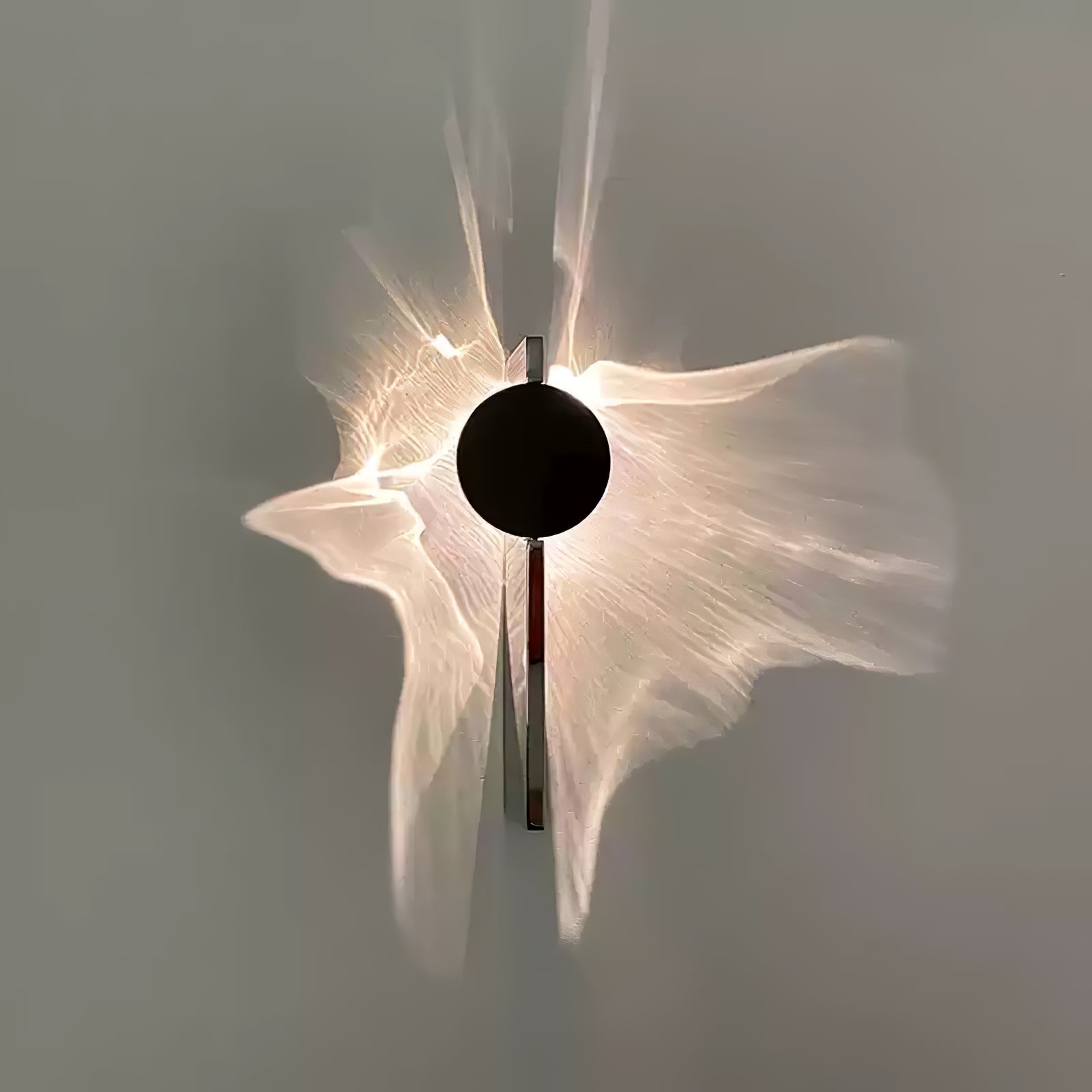 Pethr Wave Minimalist Steel Wall Lamp-Neutral Decor