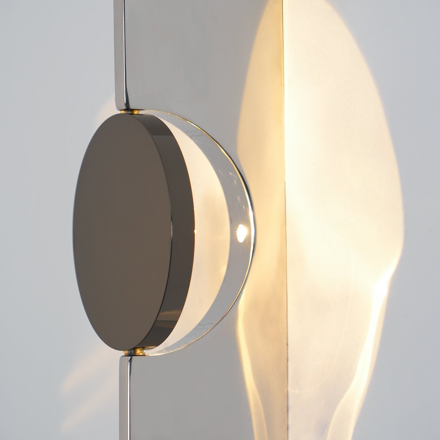 Walo Creative Light And Shadow Wall Lamp-Neutral Decor