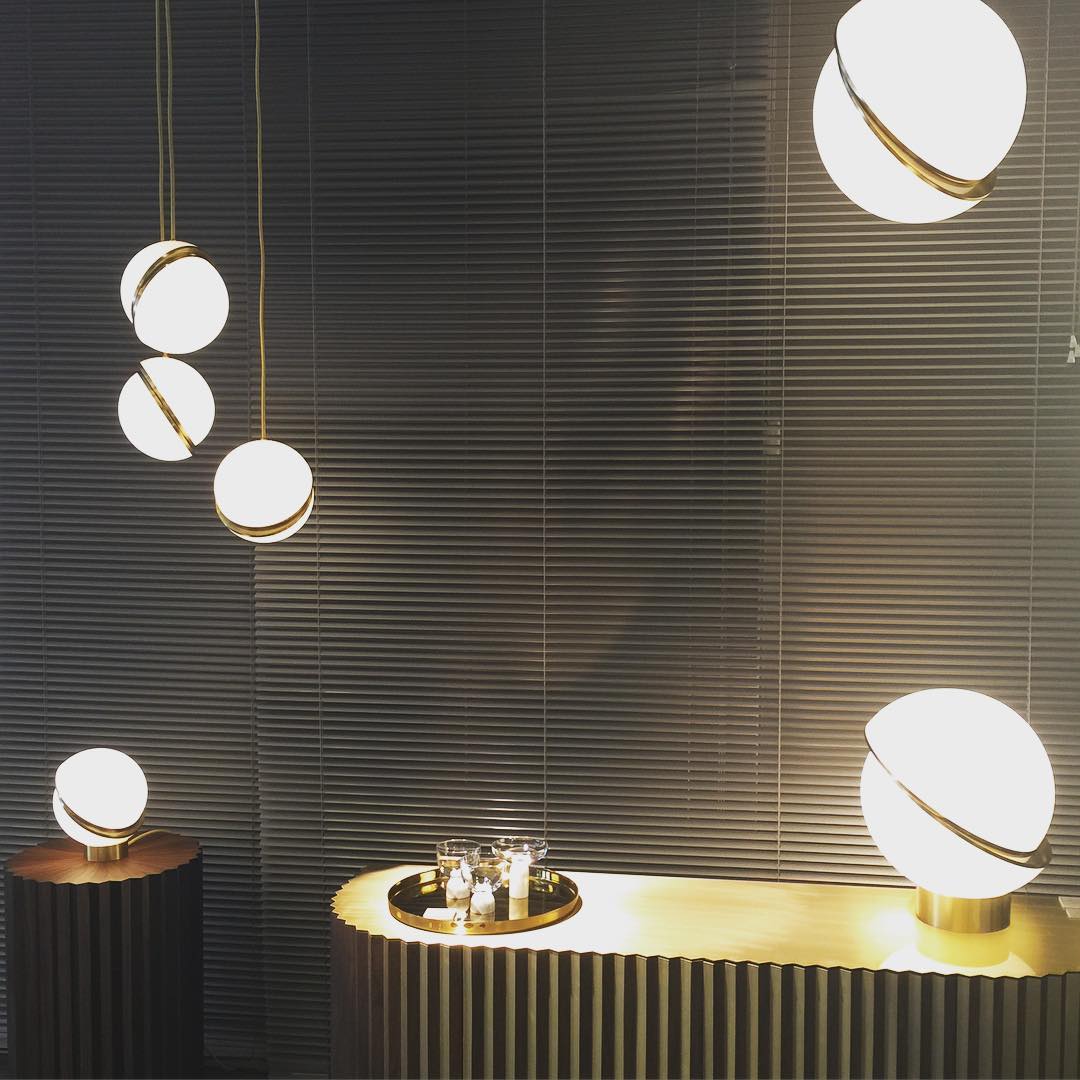 Solaria Futuristic Table Lamp-Neutral Decor