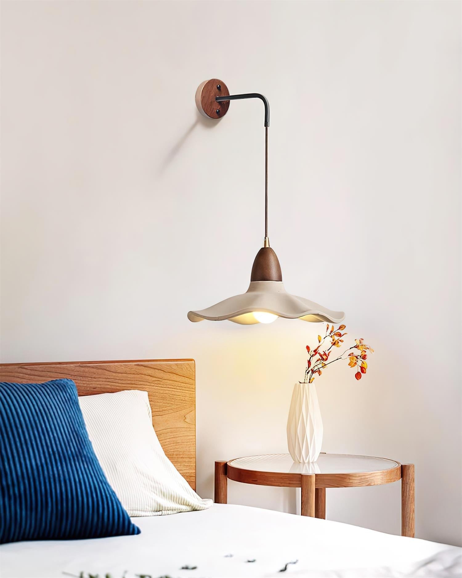 Callista Wave Wall Lamp