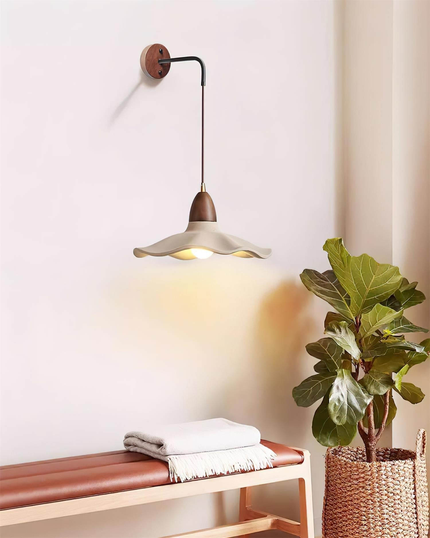 Callista Wave Wall Lamp