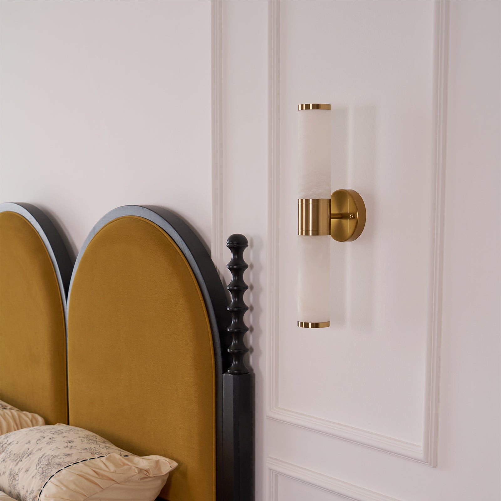 Tira Minimalist Alabaster Wall Lamp-Neutral Decor