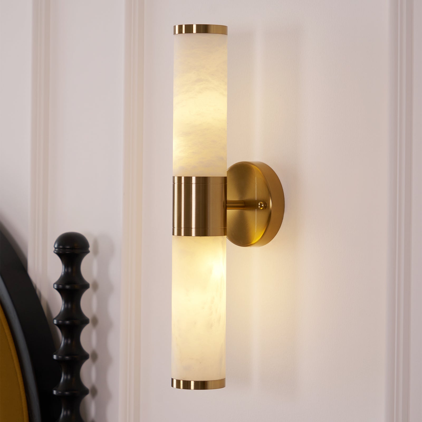 Tira Minimalist Alabaster Wall Lamp-Neutral Decor
