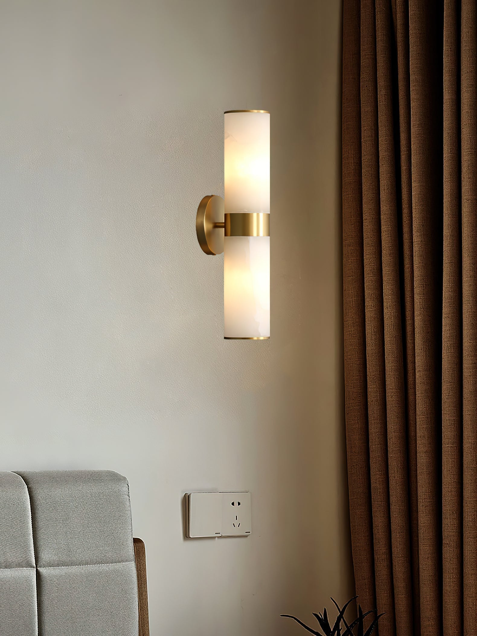 Elowen Wall Lamp