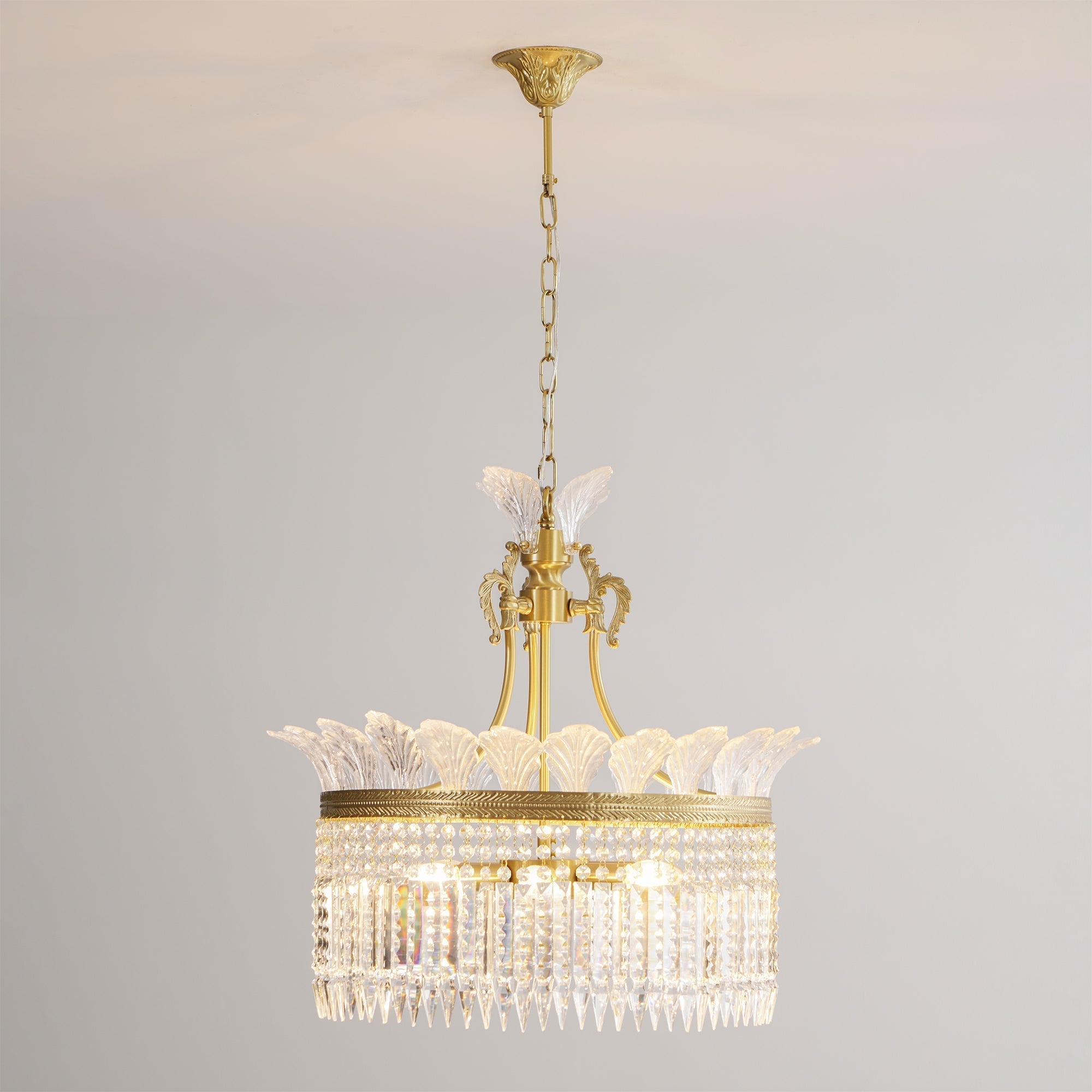 Xelra Chandelier Brass & Crystal - Neutralighting