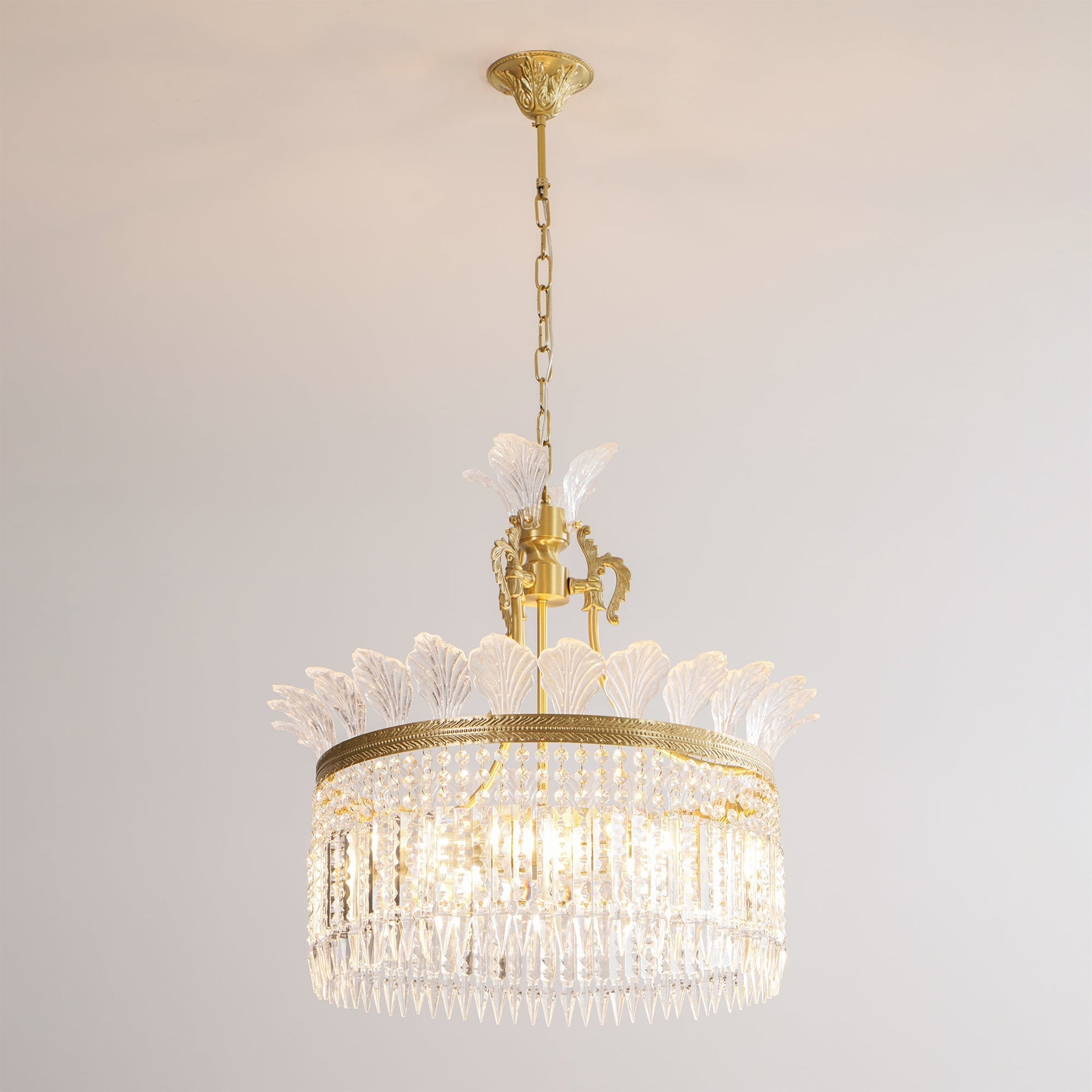 Xelra Chandelier Brass & Crystal - Neutralighting