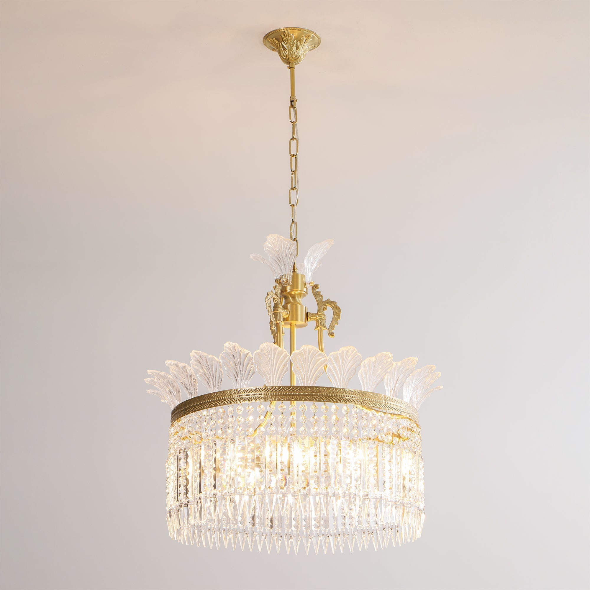Xelra Chandelier Brass & Crystal - Neutralighting