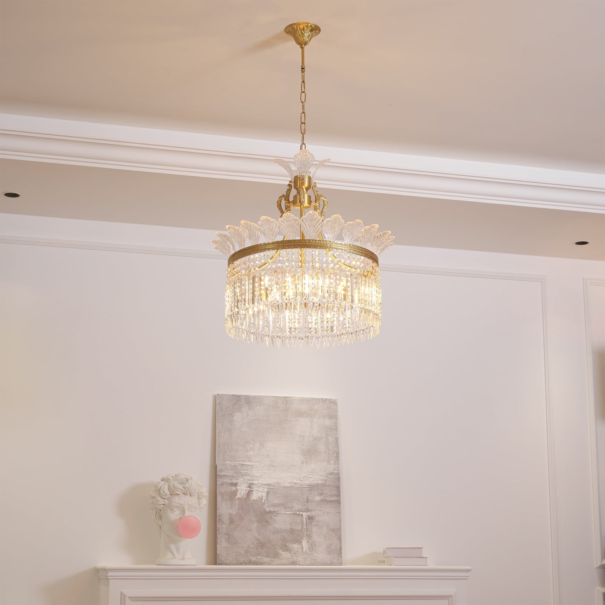 Xelra Chandelier Brass & Crystal - Neutralighting