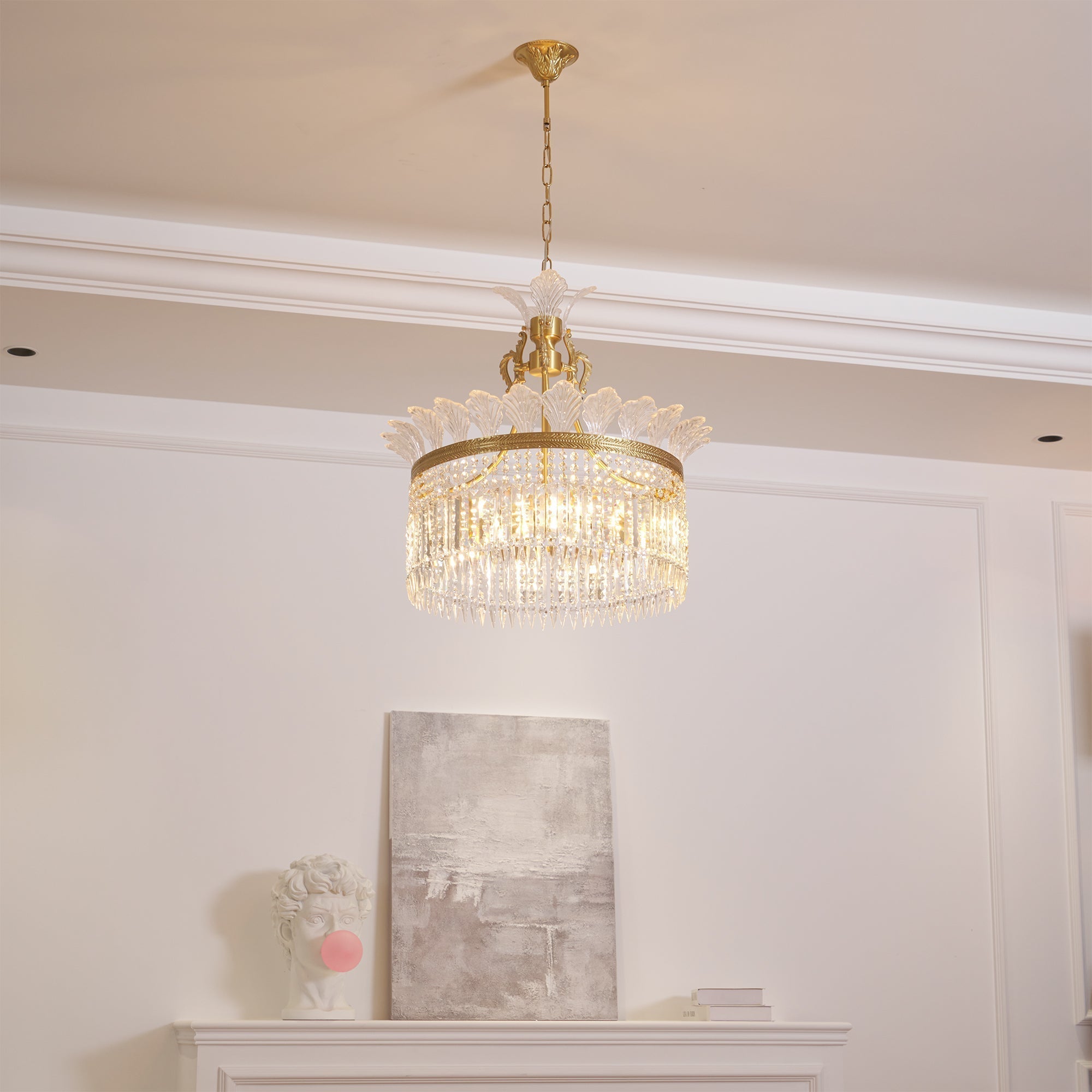 Xelra Chandelier Brass & Crystal - Neutralighting