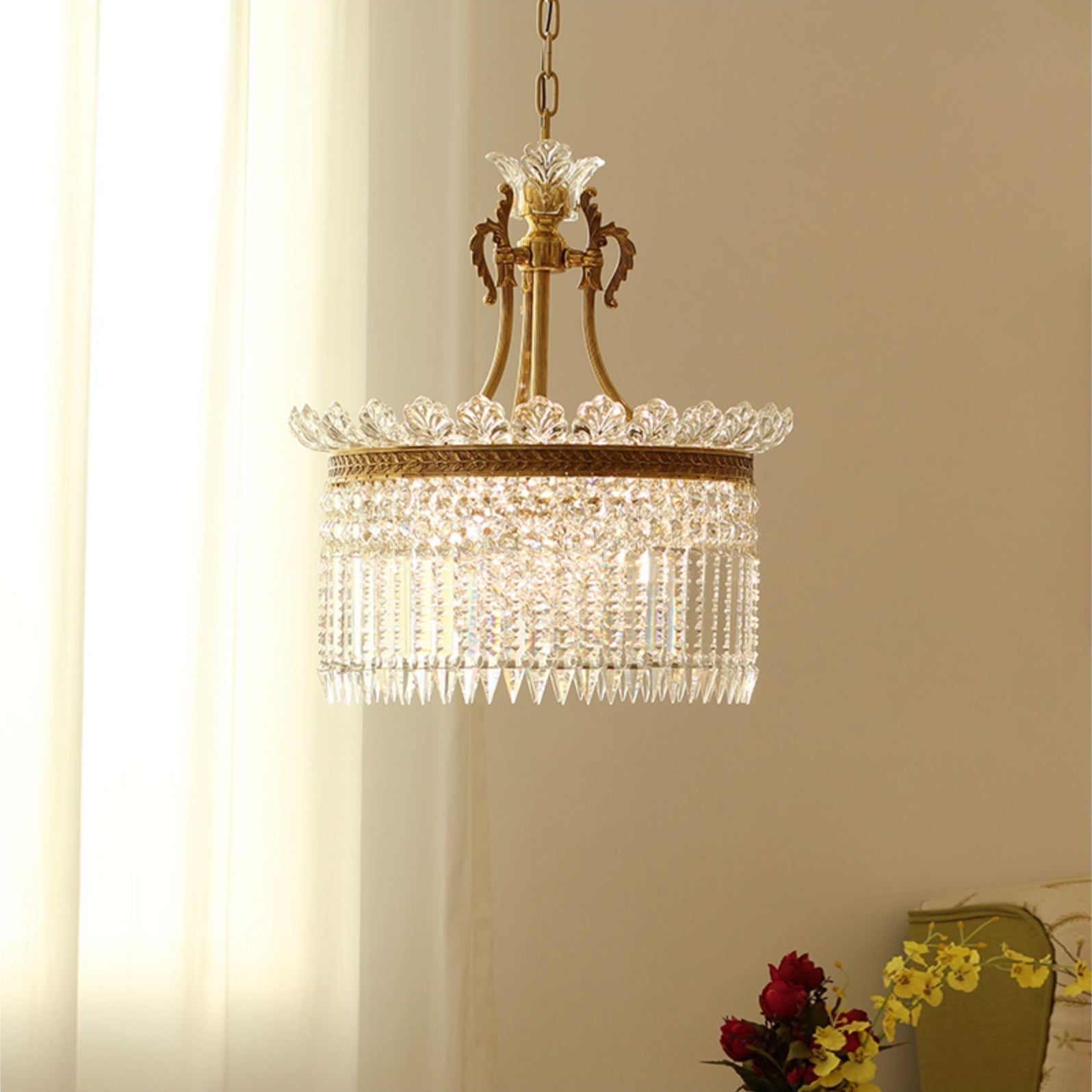 Xelra Chandelier Brass & Crystal - Neutralighting