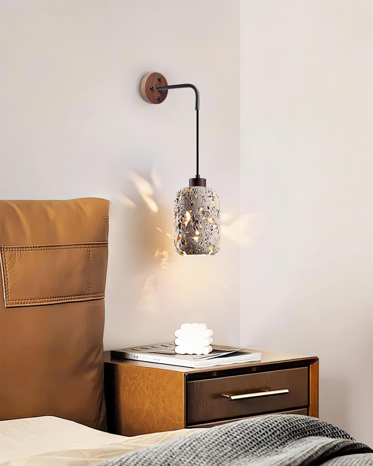 Fynel Rustic Wall Lamp