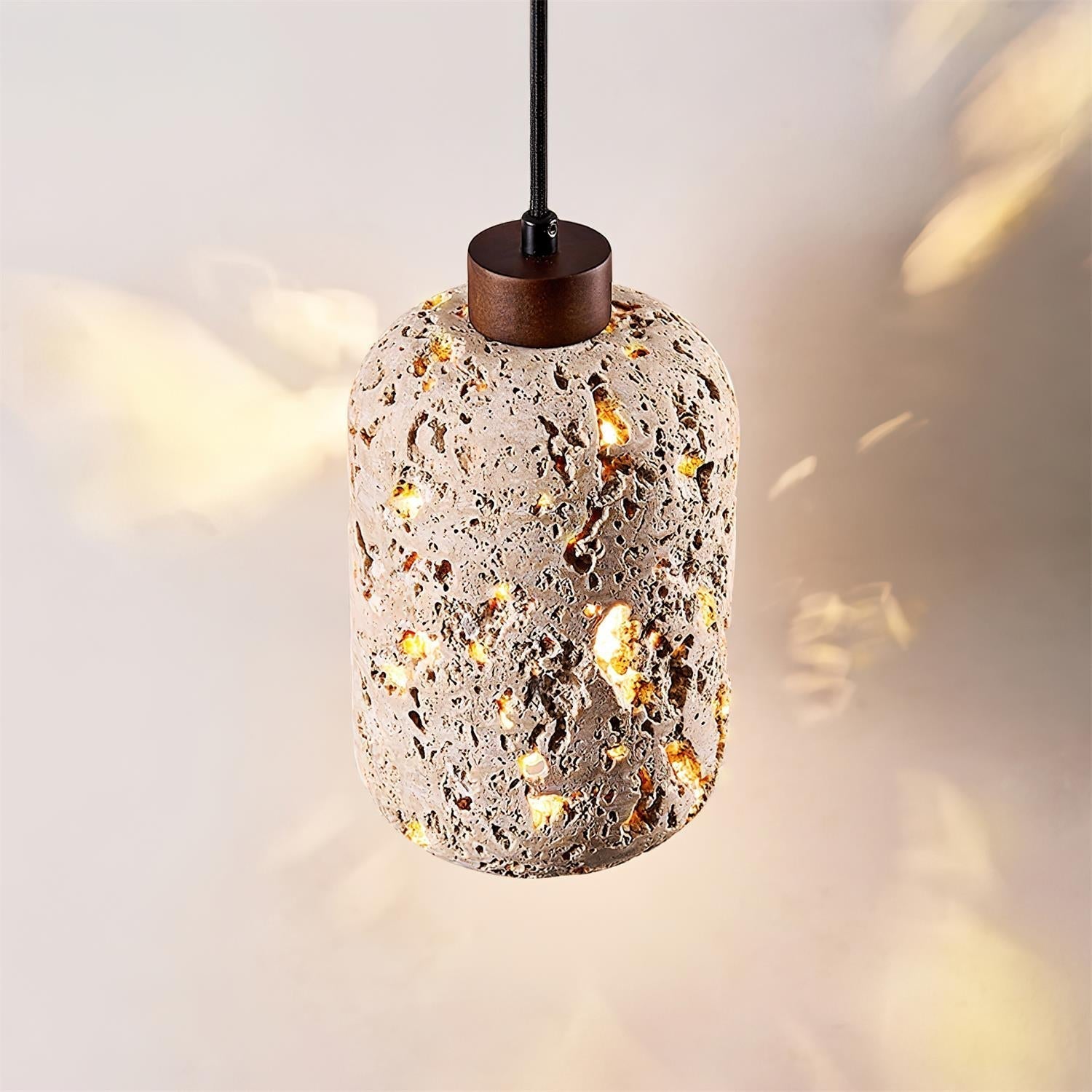 Fynel Rustic Wall Lamp