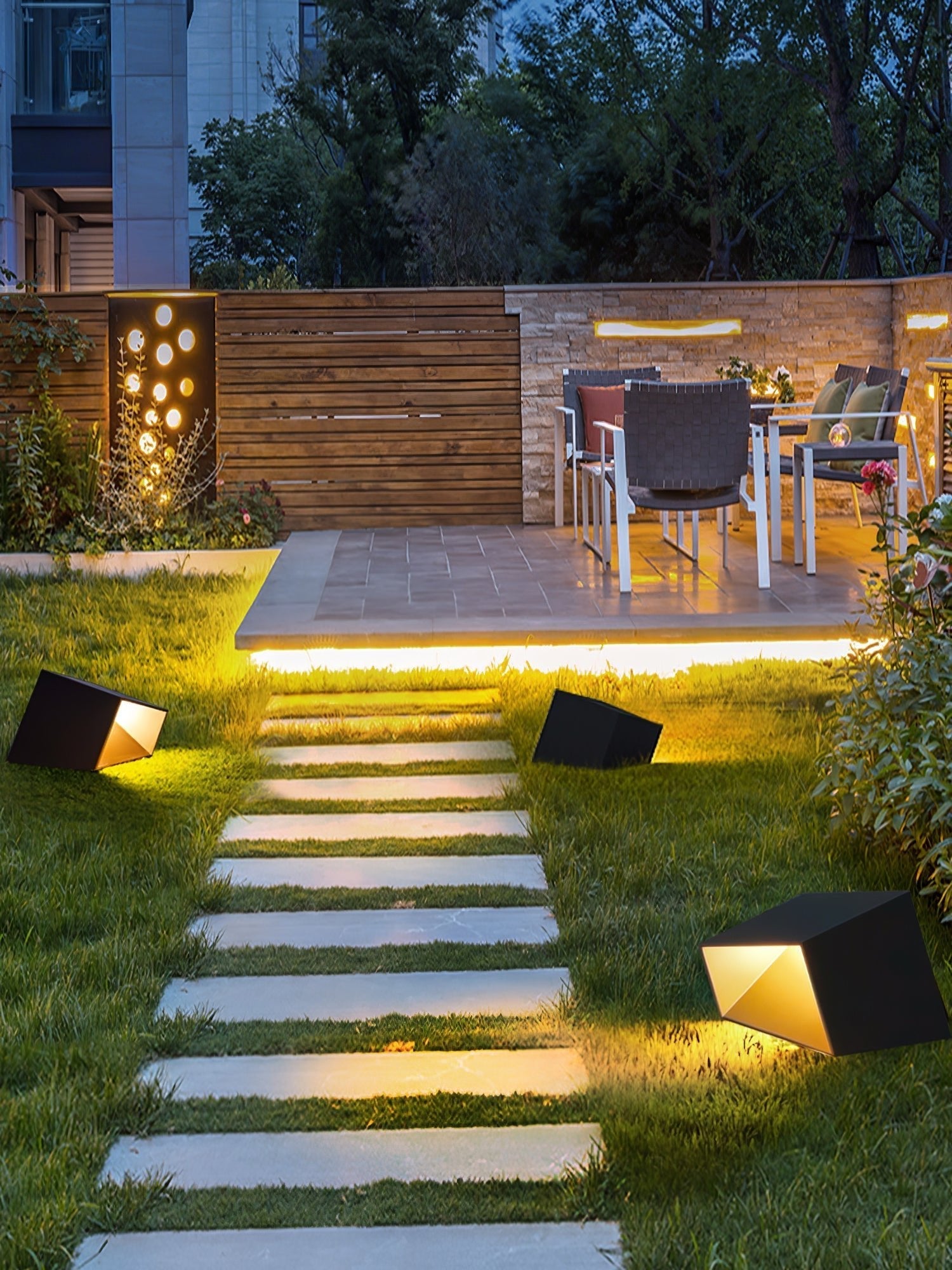 Pearl Modern Outdoor Light-Neutral Decor