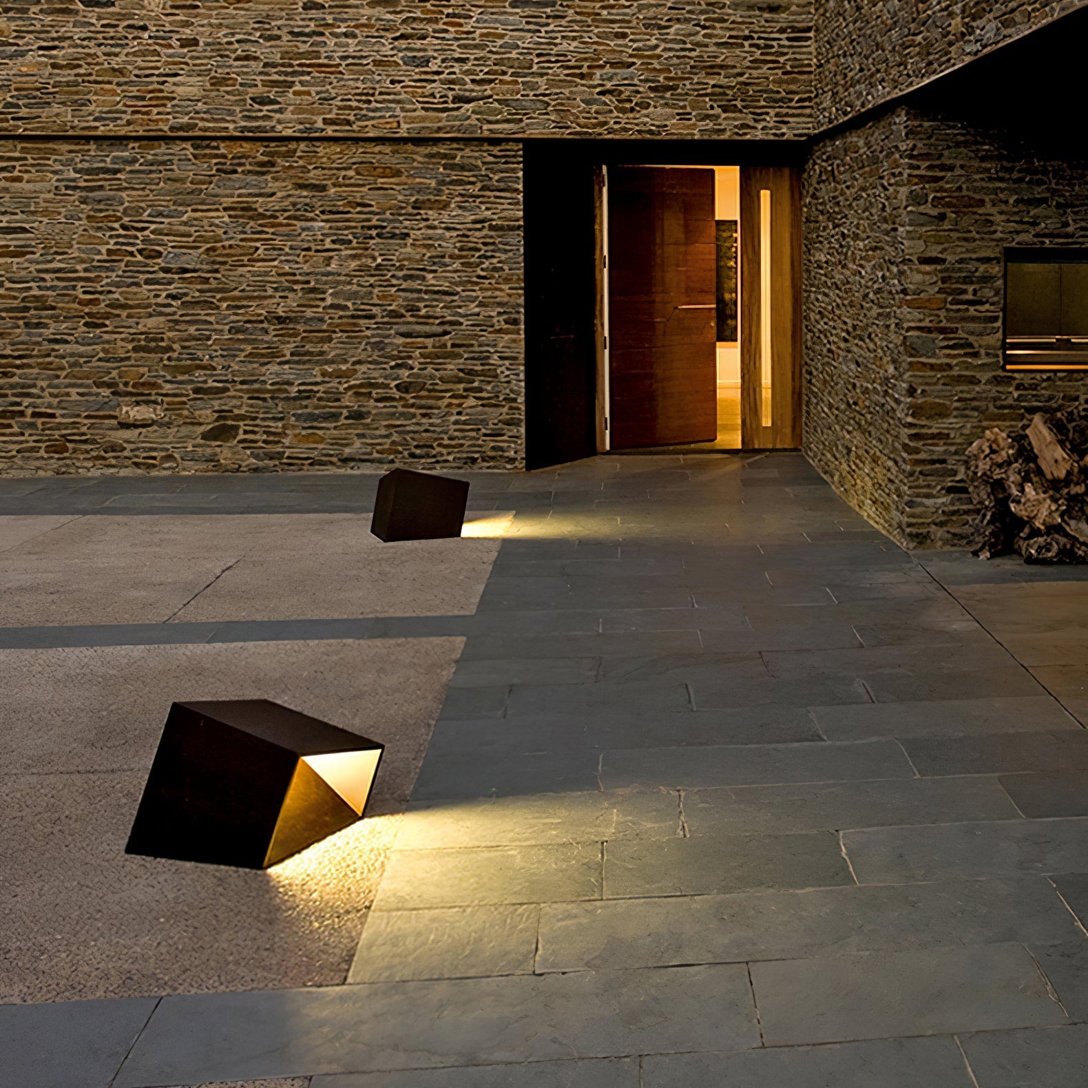 Evsore Unique Cube Garden Solar Outdoor Light-Neutral Decor