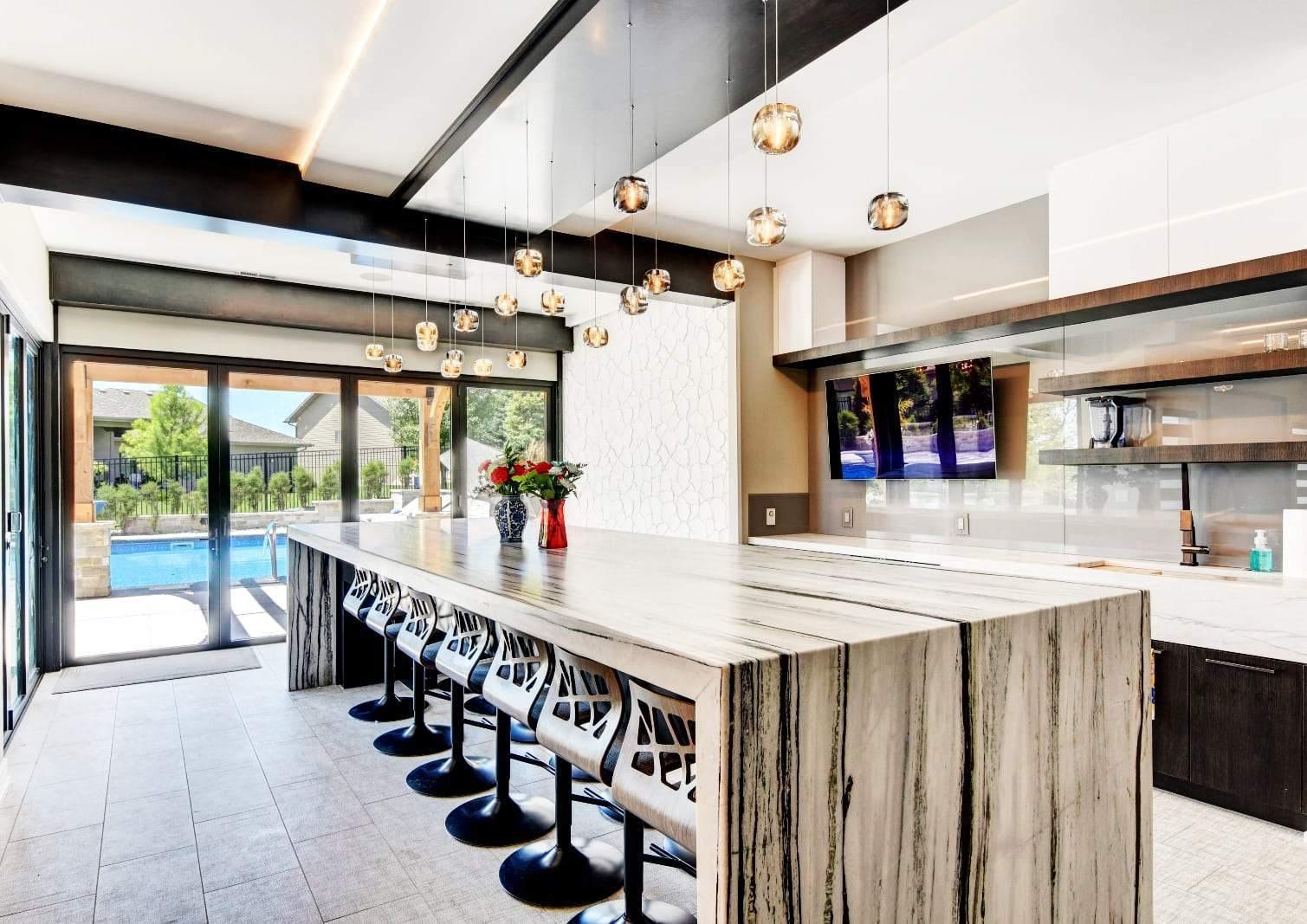 Glowcube Modern Crystal Chandelier-Neutral Decor