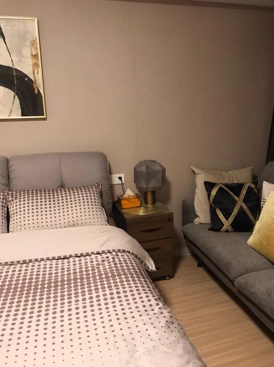 Cubo Table Lamp-Neutral Decor