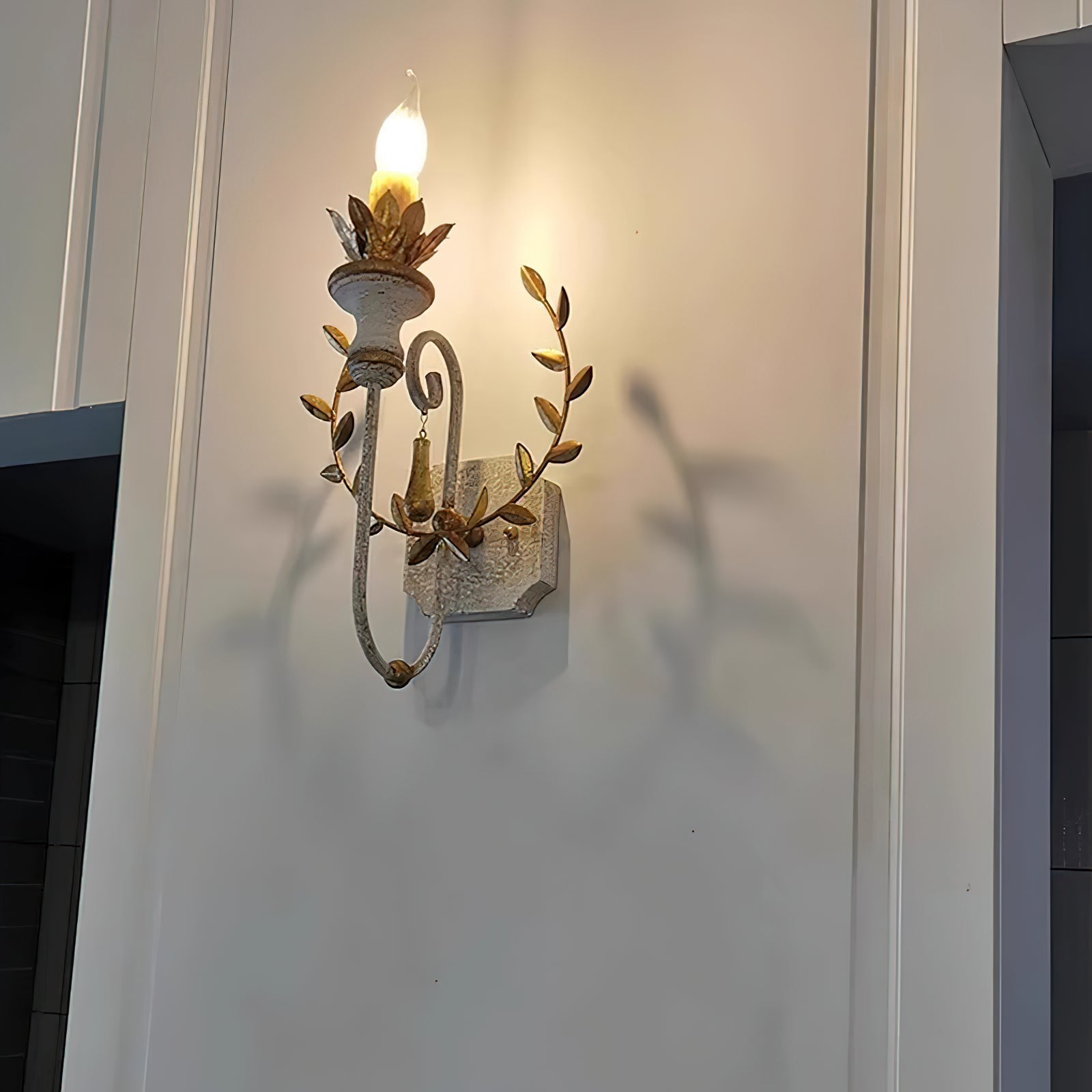 Opal Wooden Wall Lamp