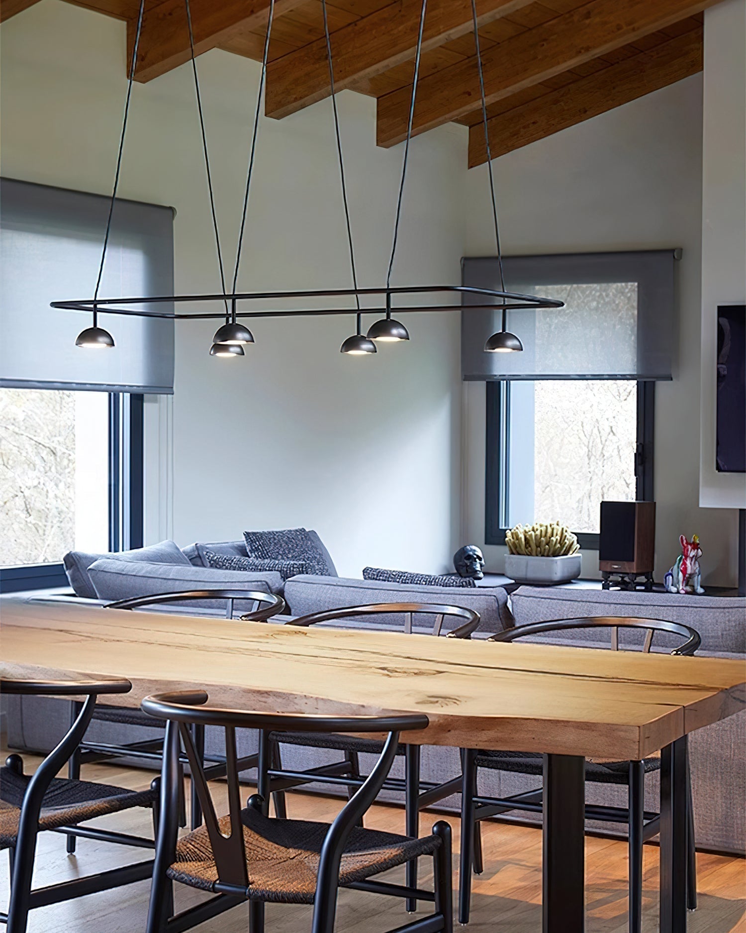 Aurora Chandelier LED Sleek-Neutral Decor