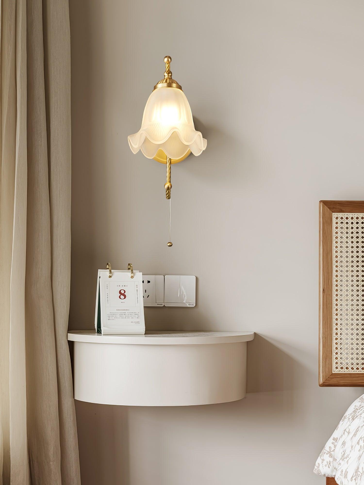 Lustra Wall Sconce Brass Gooseneck Glass-Neutral Decor