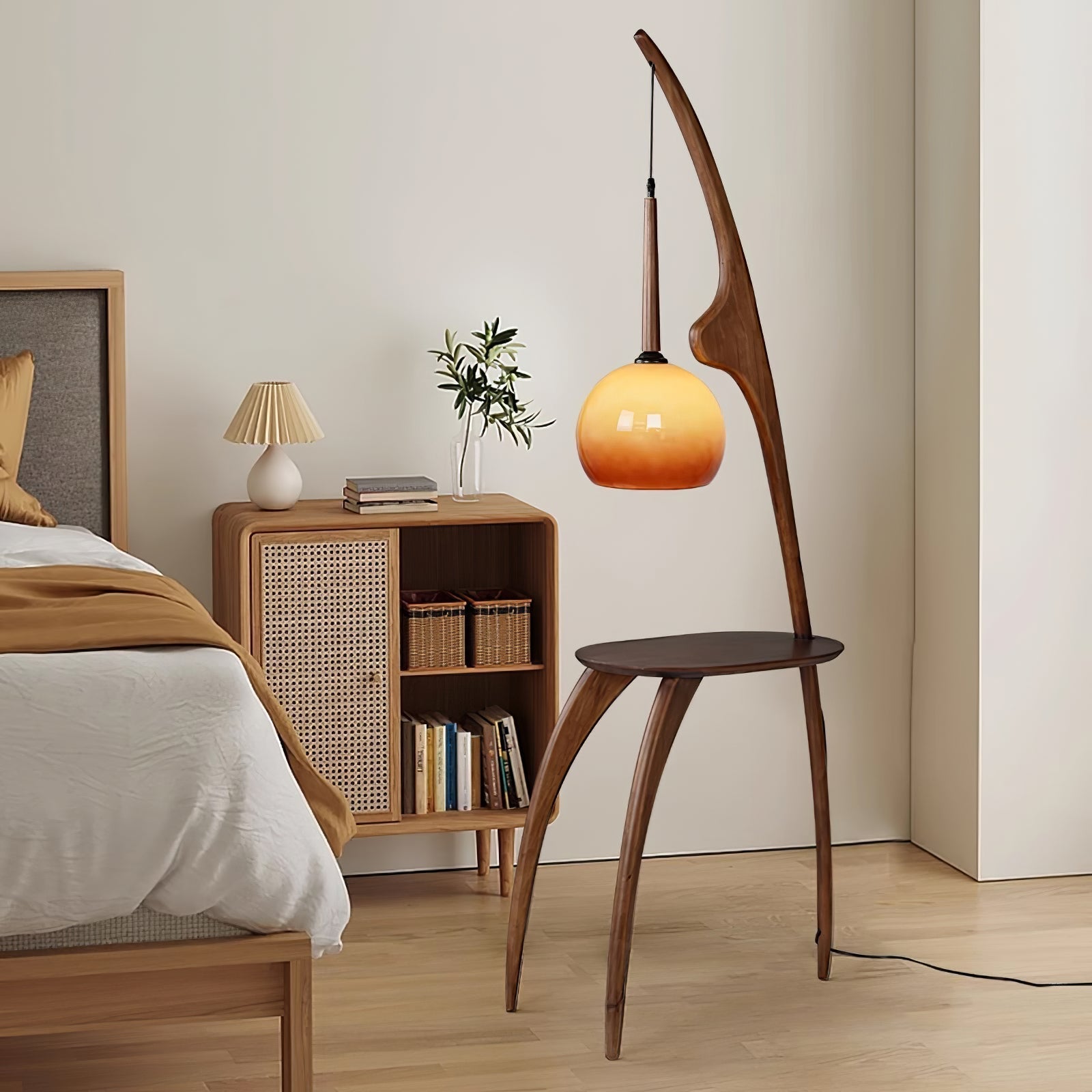Eloz Curved Mantis Arm Floor Lamp-Neutral Decor