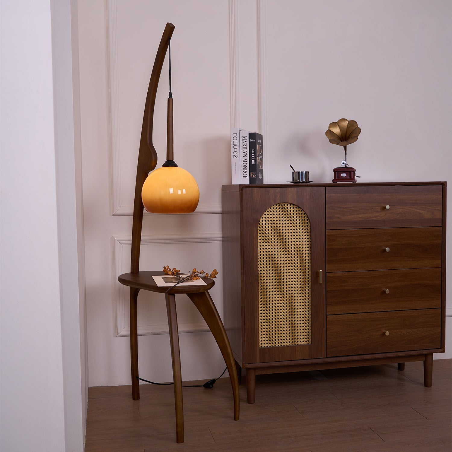 Eloz Curved Mantis Arm Floor Lamp-Neutral Decor
