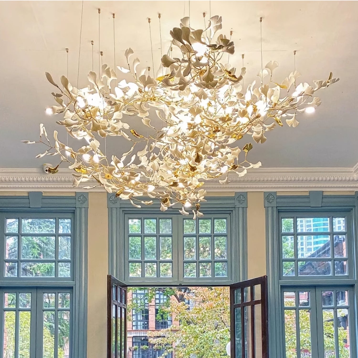 Eurzoris Gingko Leaf Chandelier-Neutral Decor