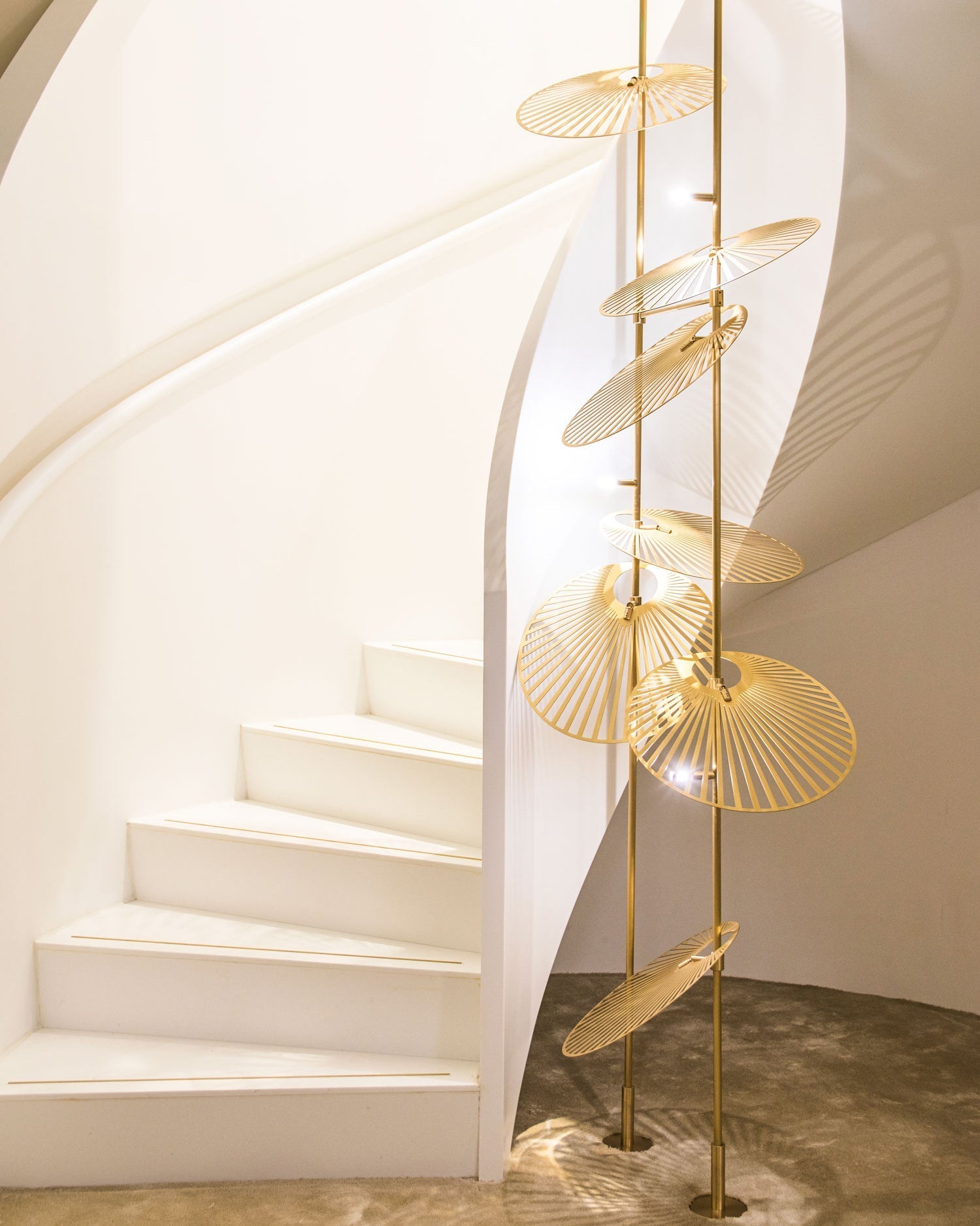 Odoraris Luxury Leaf Chandelier-Neutral Decor