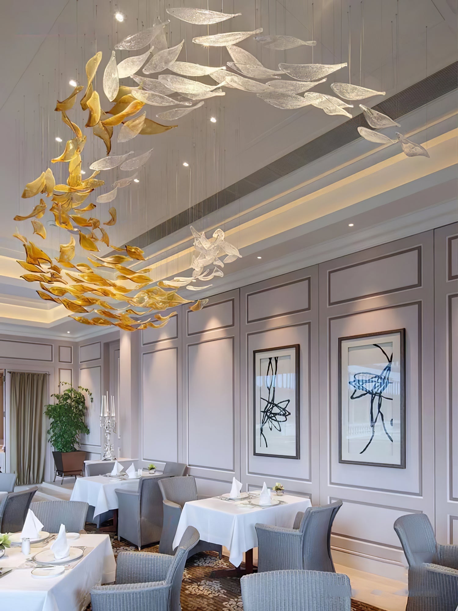 Vamararae Leaf Glass Cascade Chandelier-Neutral Decor