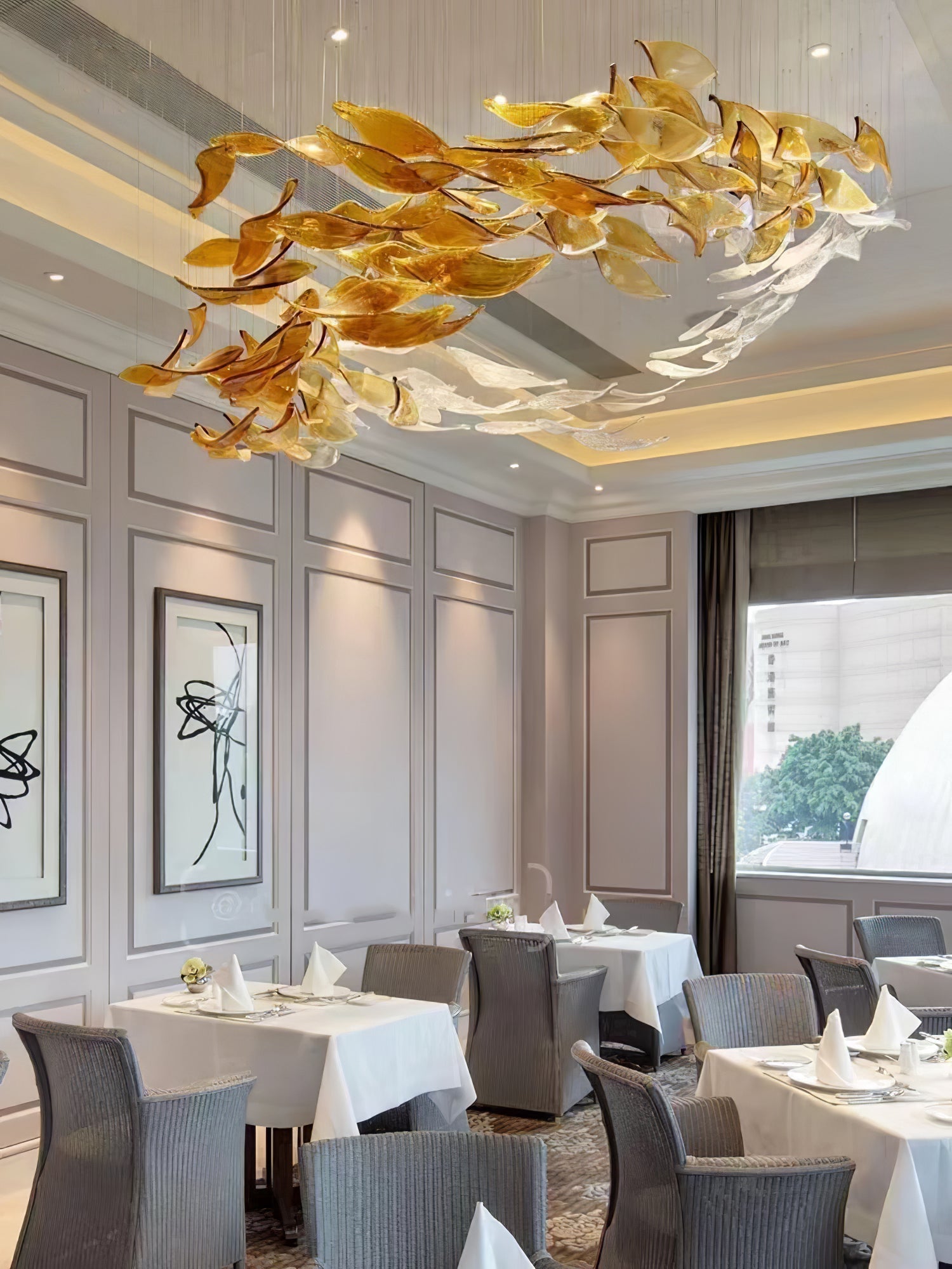 Vamararae Leaf Glass Cascade Chandelier-Neutral Decor