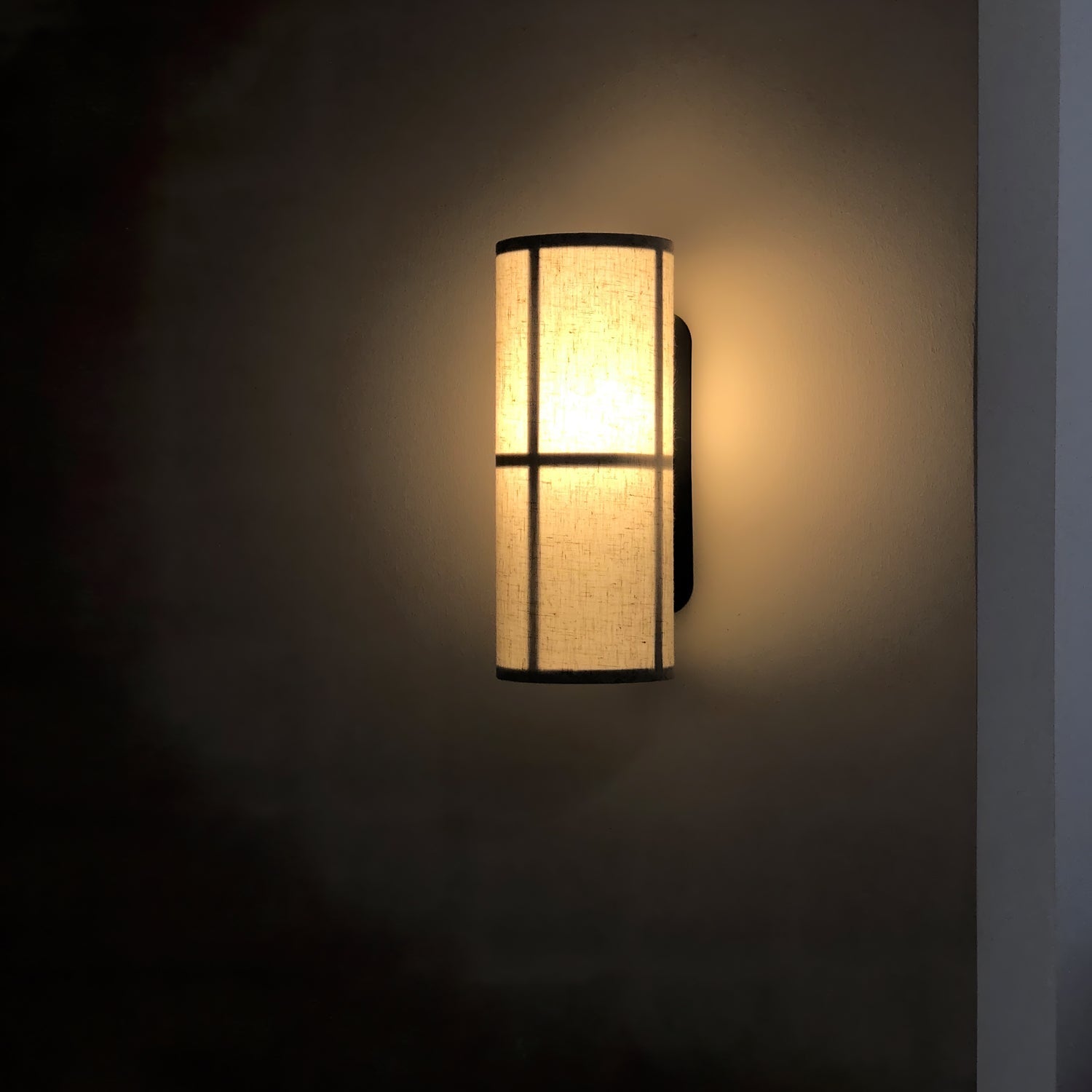Ivoren Cylinder Nordic Art Plug-in Fabric Wall Lamp-Neutral Decor