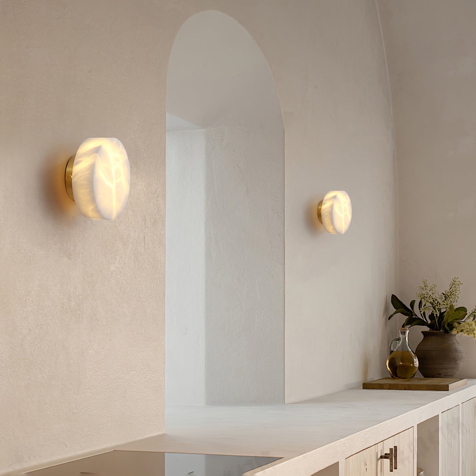 Erona Alabaster Wall Light-Neutral Decor