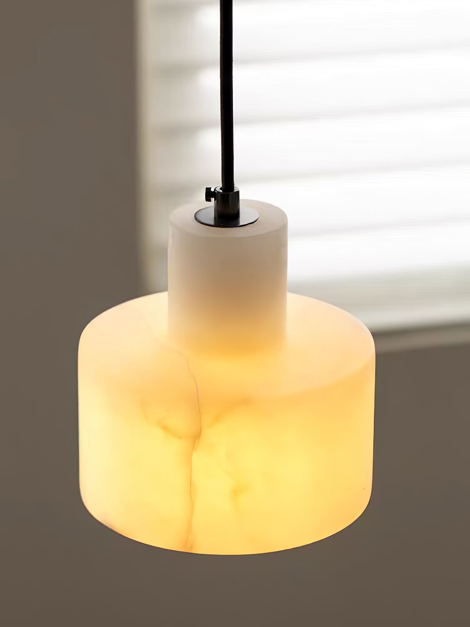 Alabaster Pendant Lgiht Dual Cylindrical-Neutral Decor