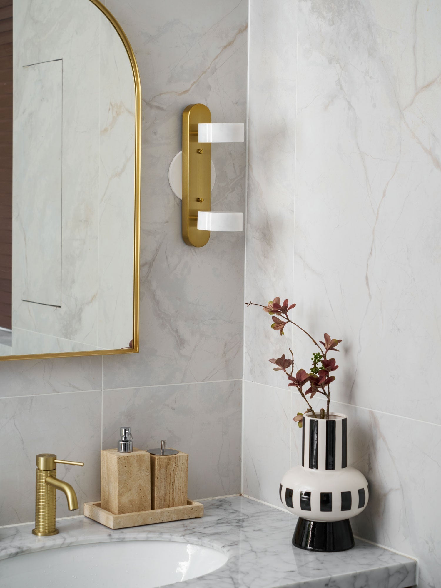 Orshaa Linear Travertine Vanity Light-Neutral Decor