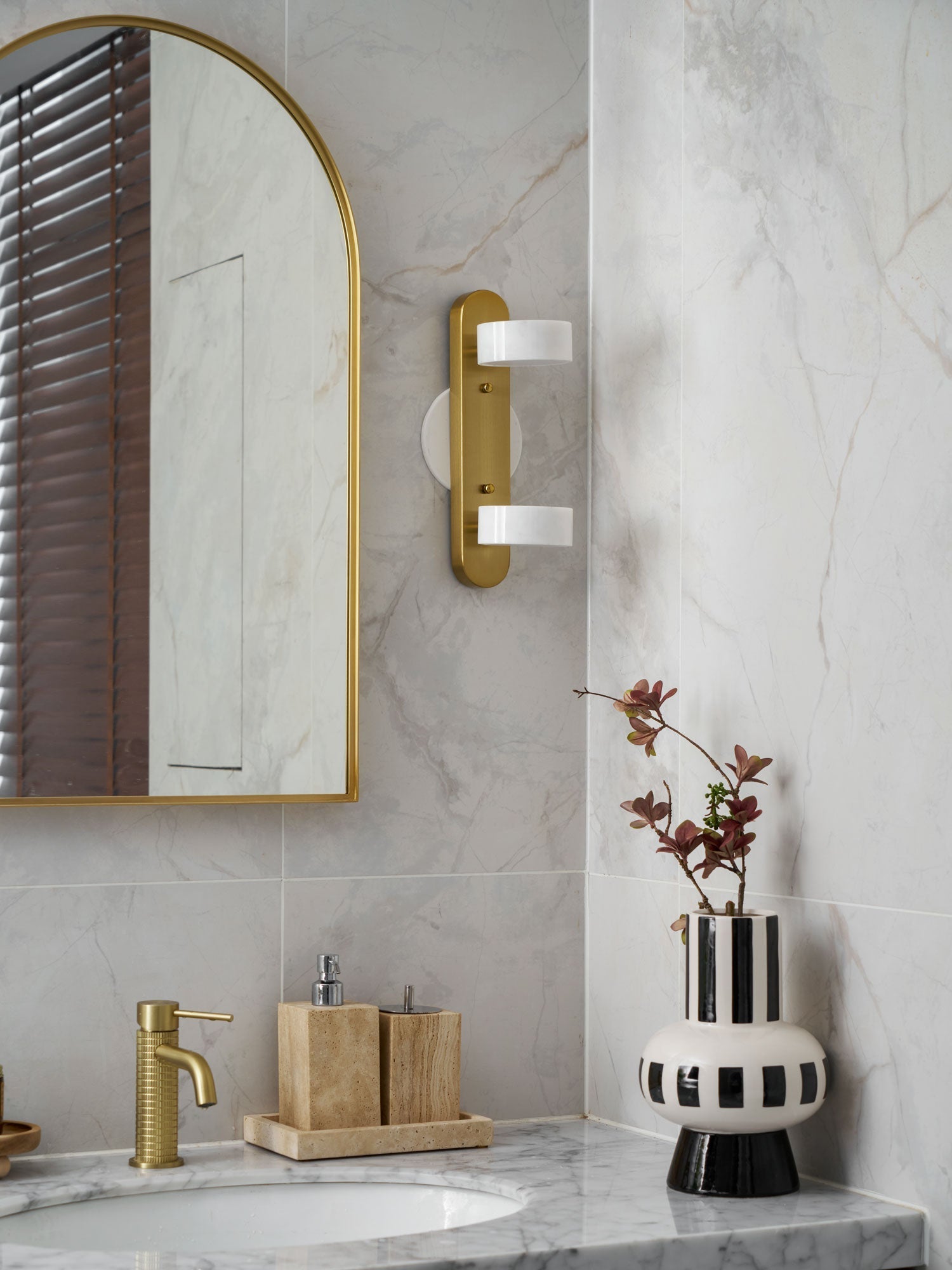 Orshaa Linear Travertine Vanity Light-Neutral Decor