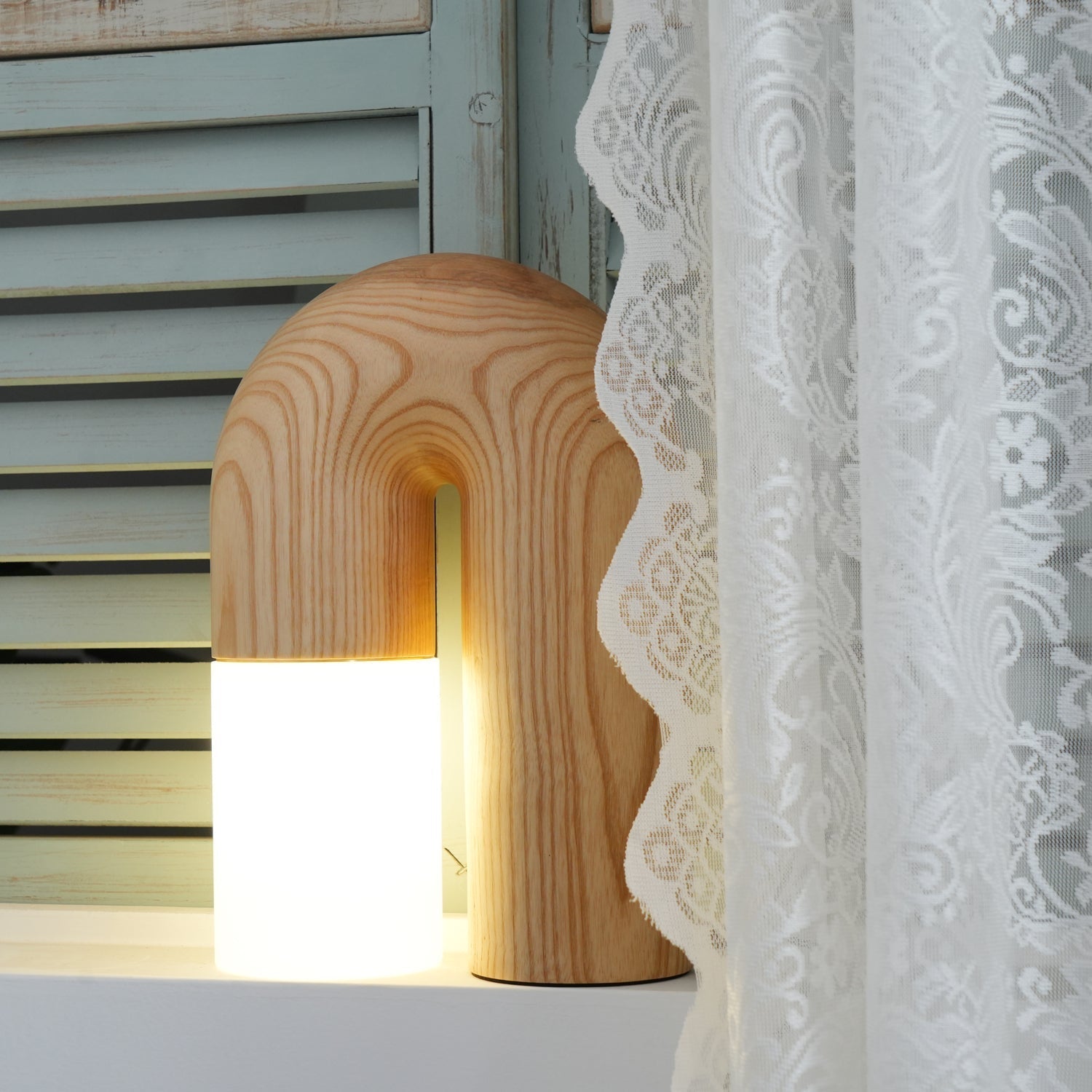 Arch Fashion Wood Table Lamp-Neutral Decor