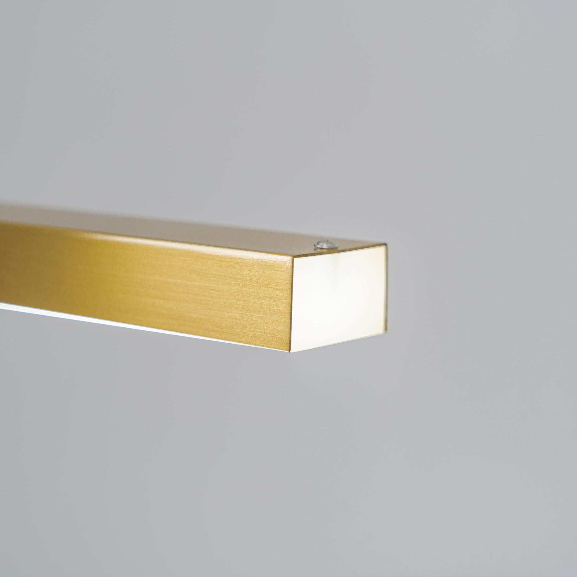 Firdes Artistic Brass Lamp-Neutral Decor