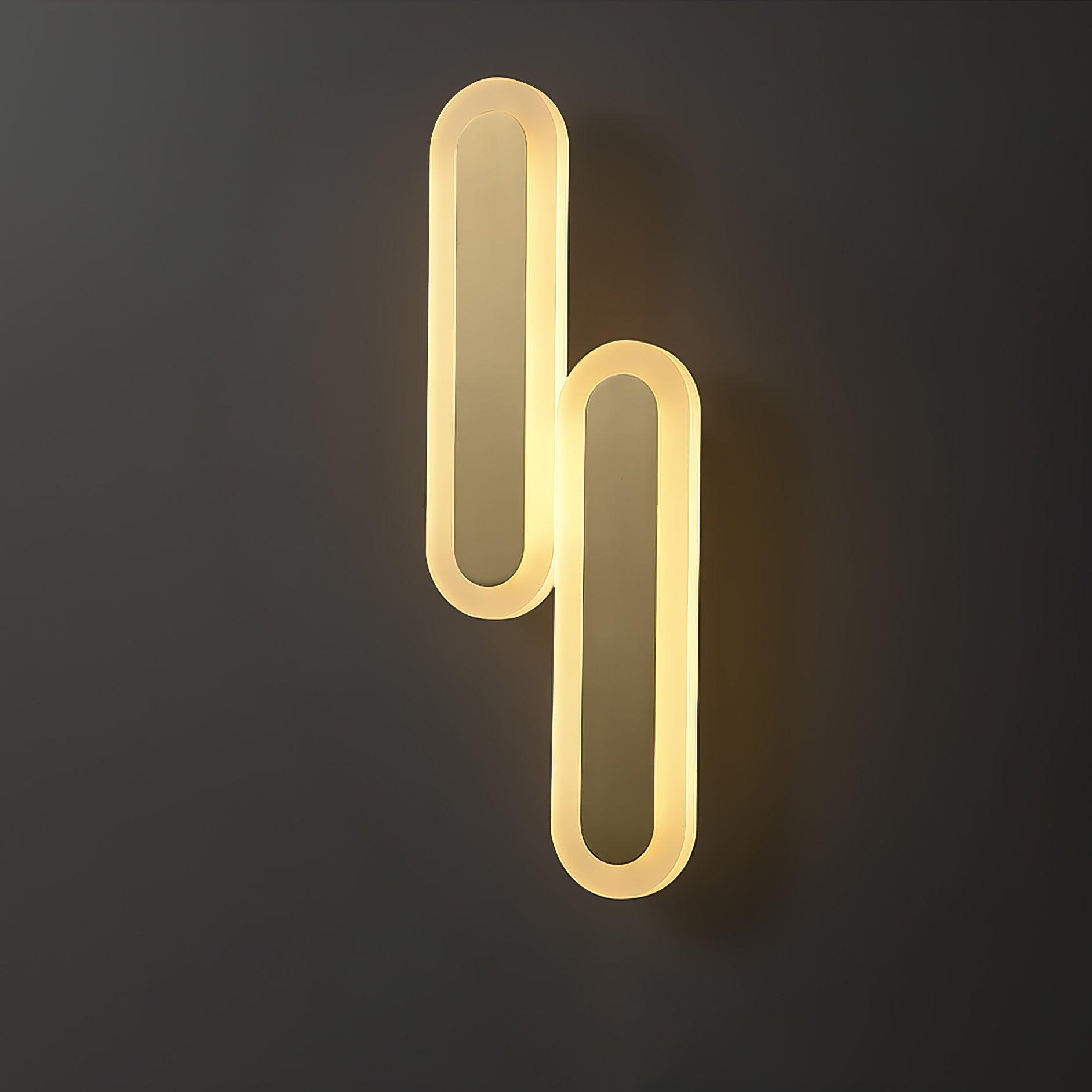 Elyn Modern Minimalist Brass Wall Lamp-Neutral Decor