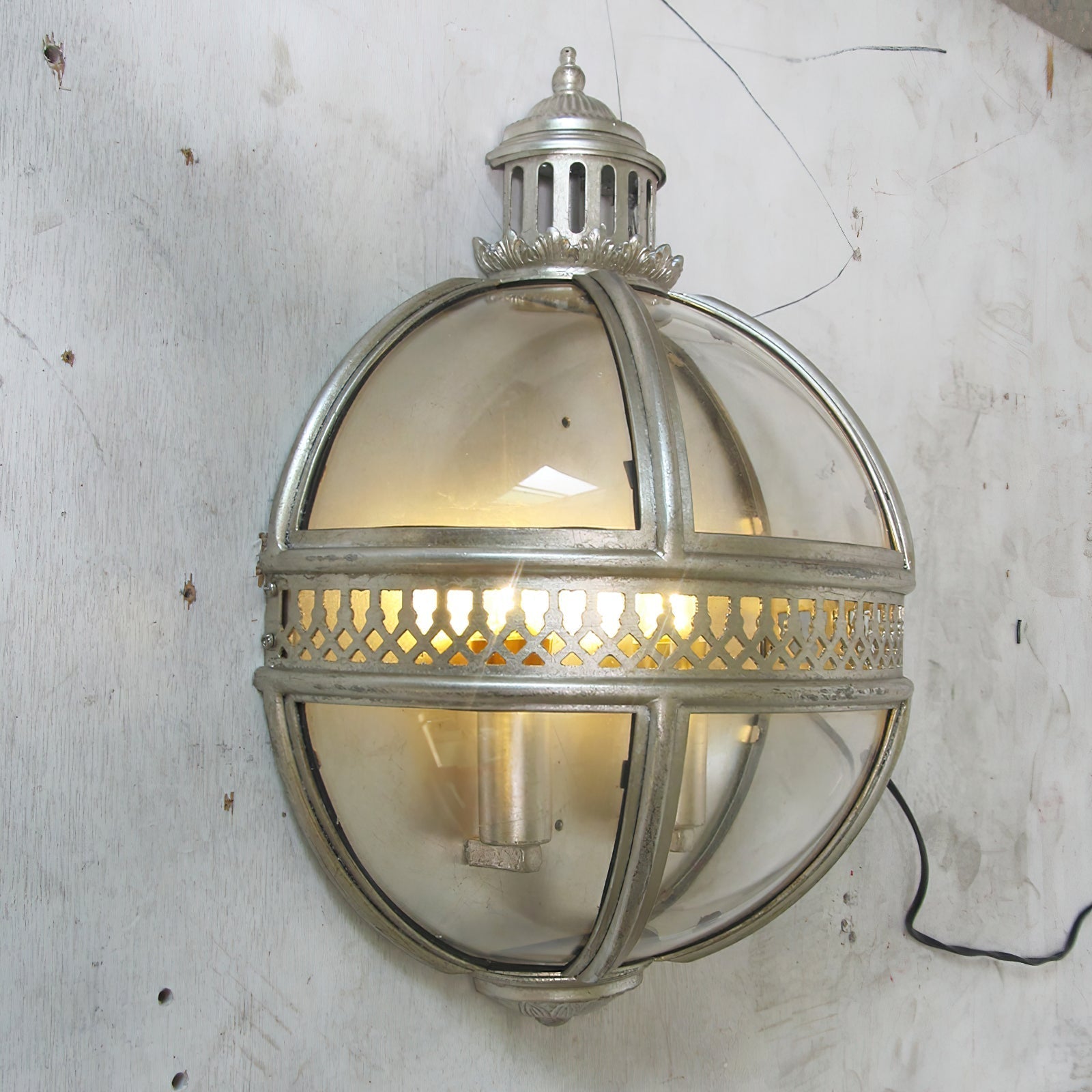 Orion Glass Wall Lamp