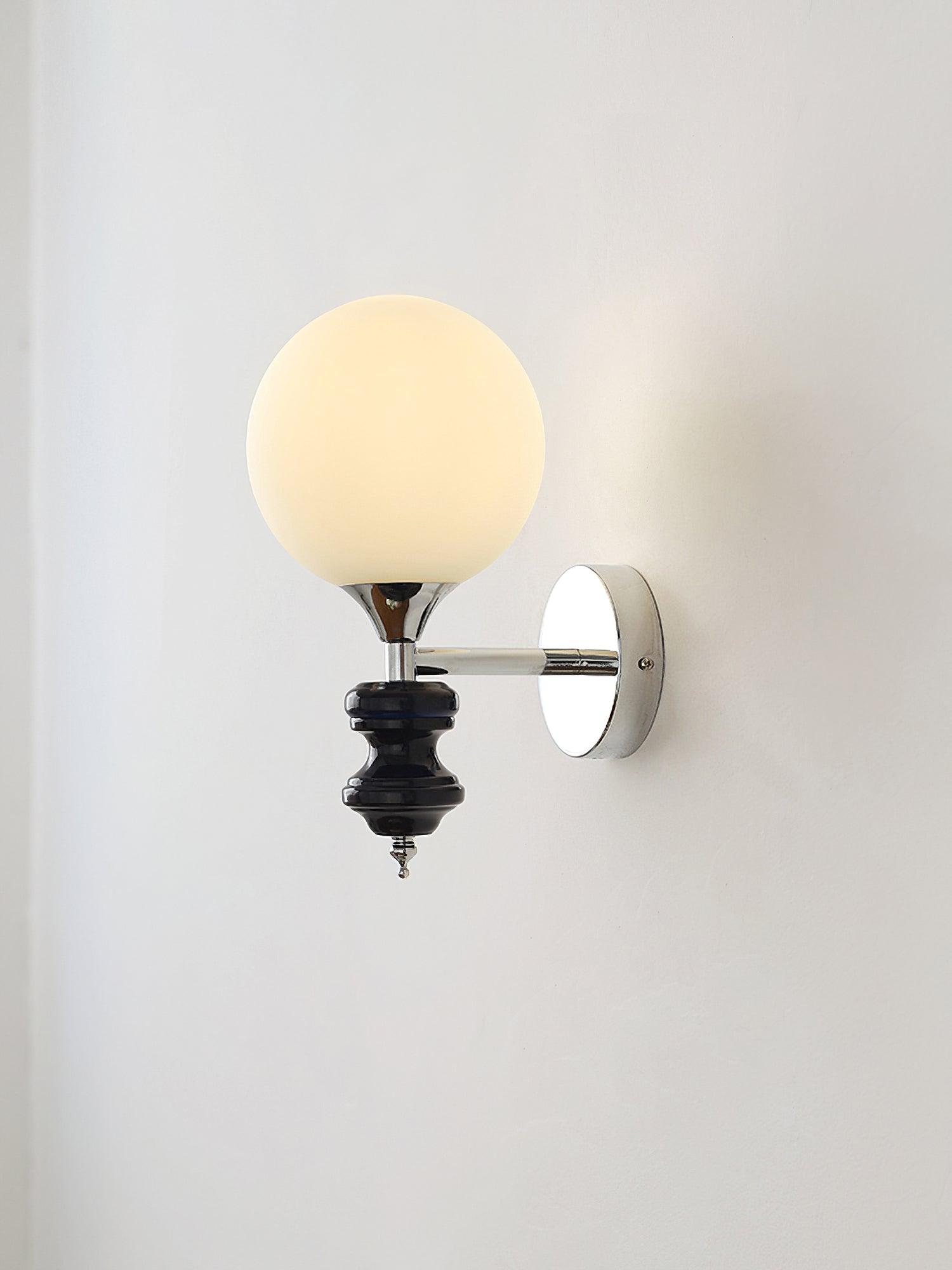 Sune Glass Vintage Wall Light-Neutral Decor