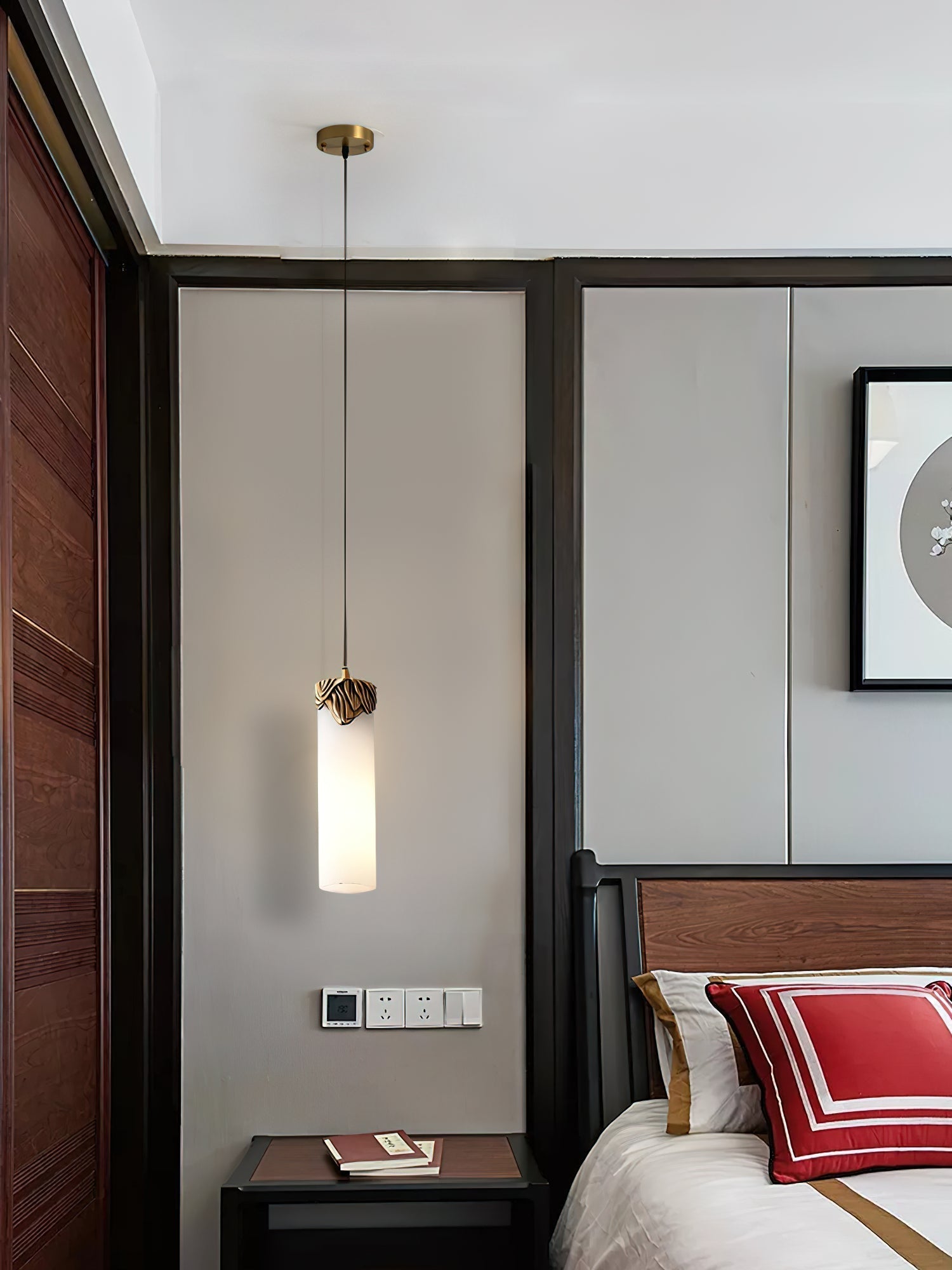 Lioran Alabaster Pendant Light
