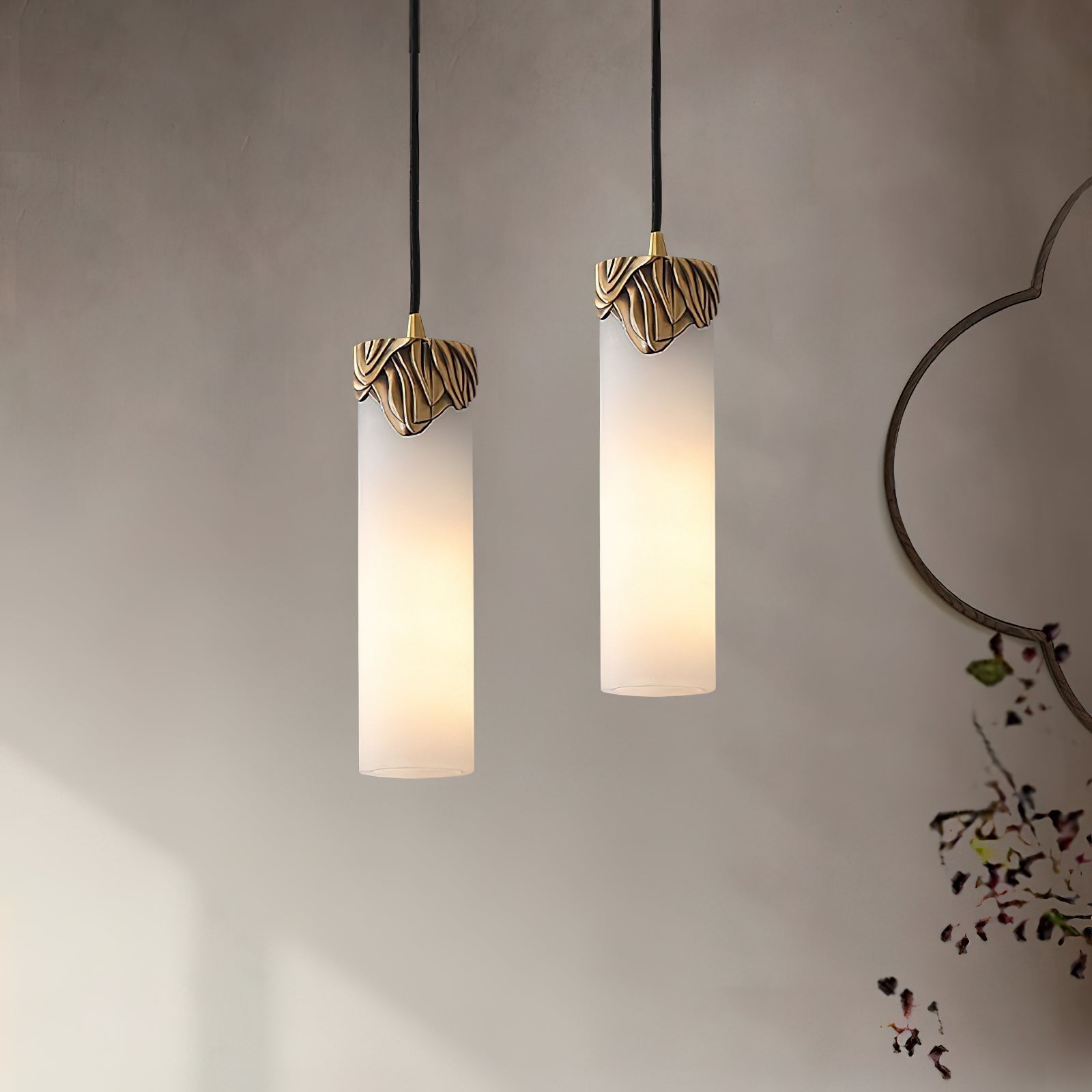 Lioran Alabaster Pendant Light