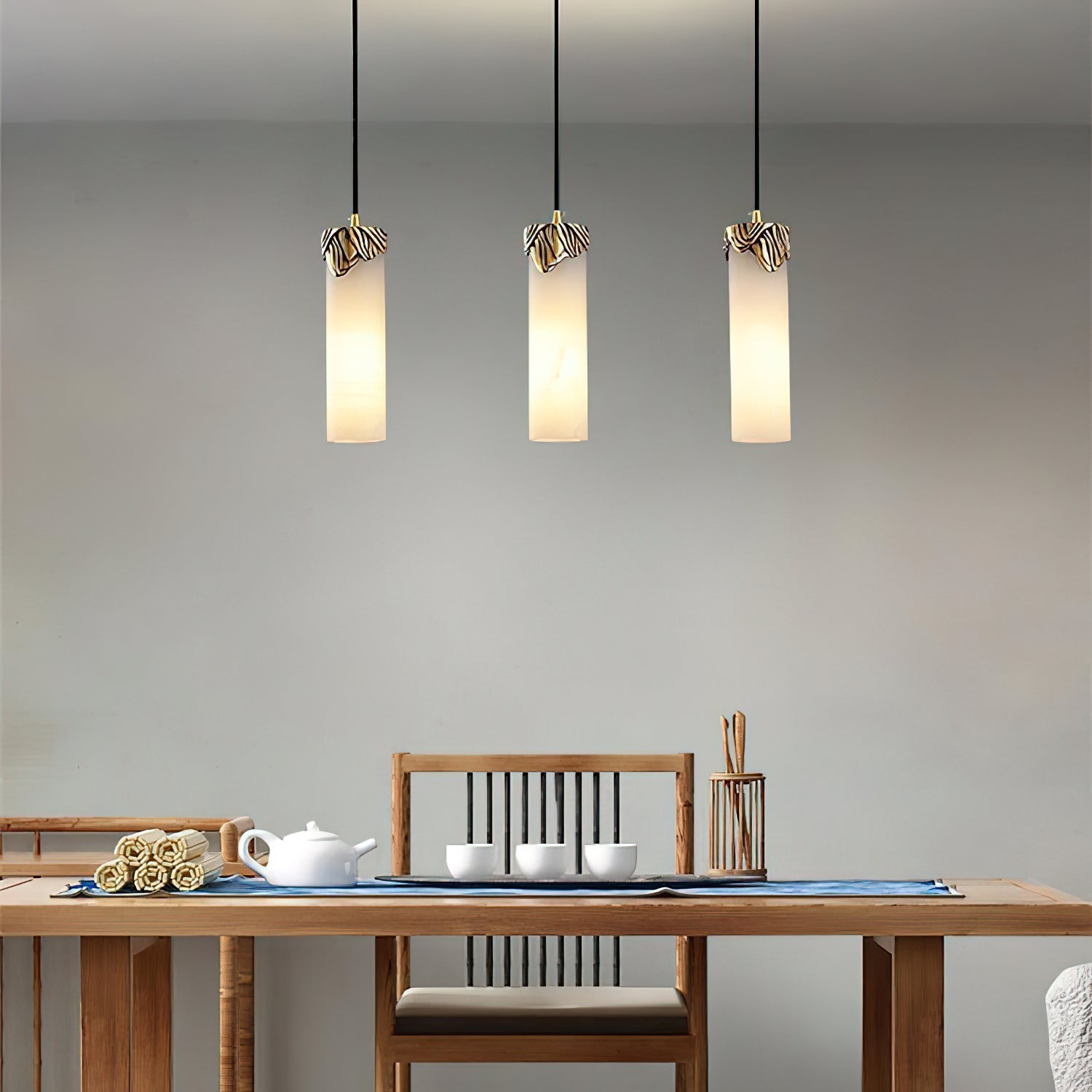 Lioran Alabaster Pendant Light