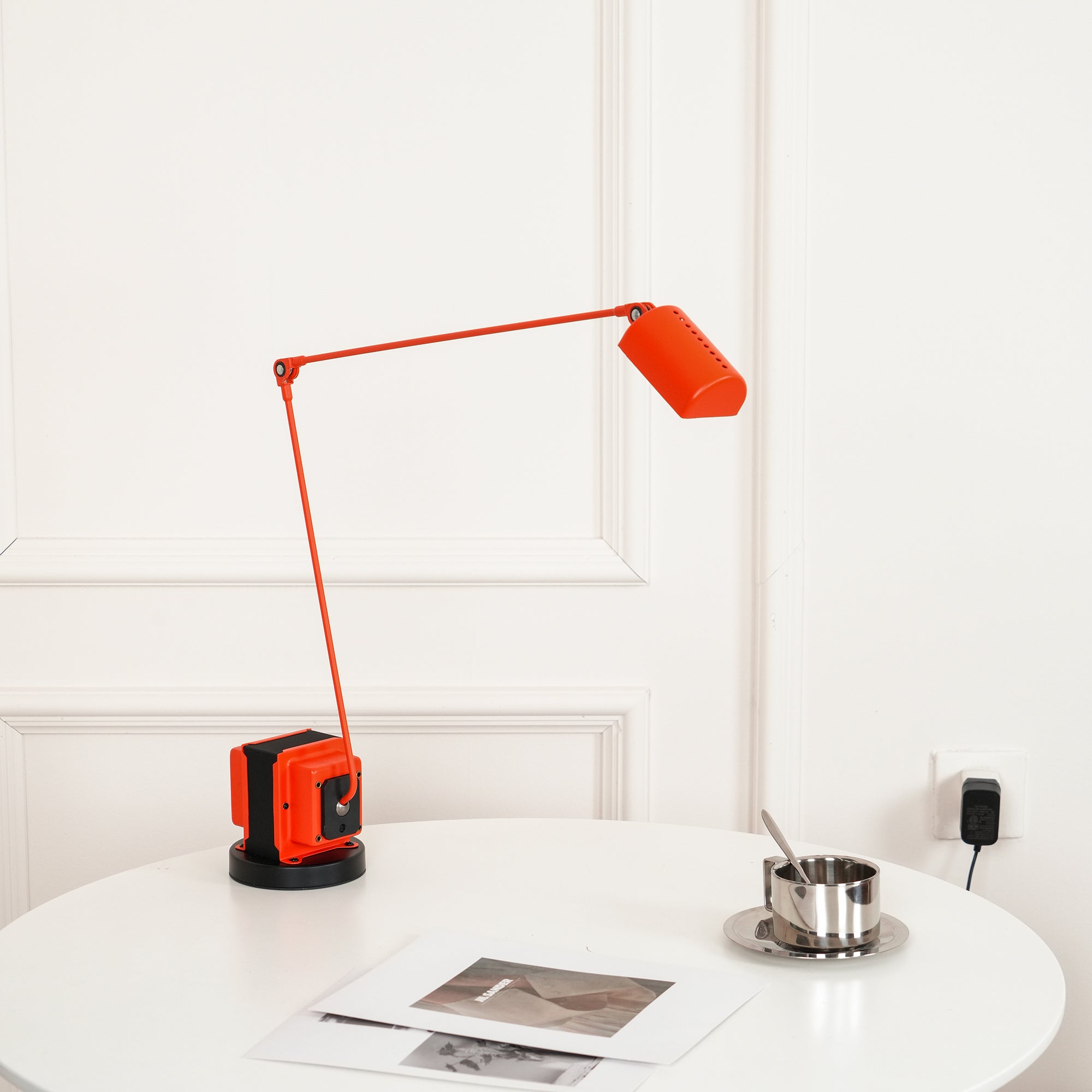 Orvyn Minimalist Table Lamp-Neutral Decor