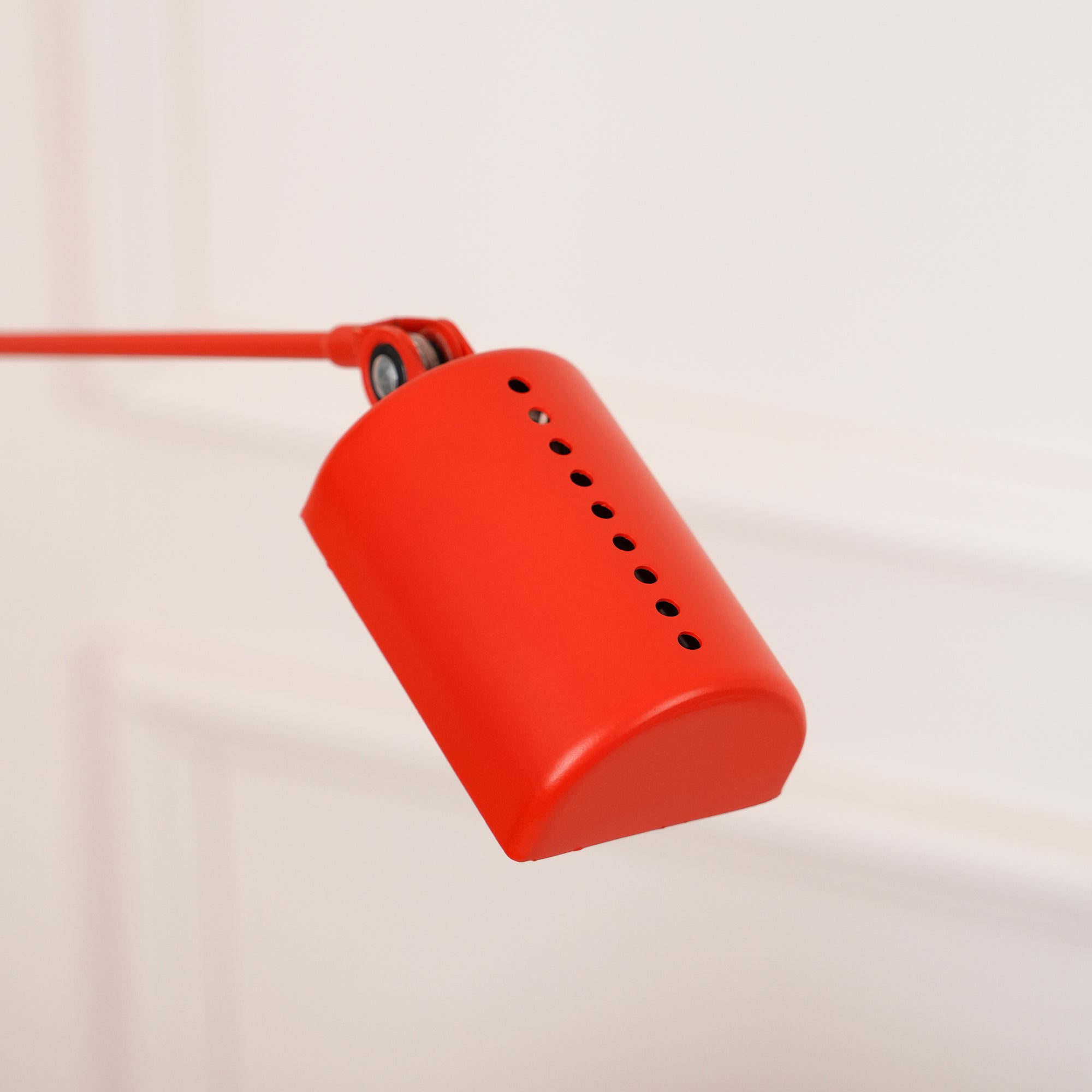 Orvyn Minimalist Table Lamp-Neutral Decor