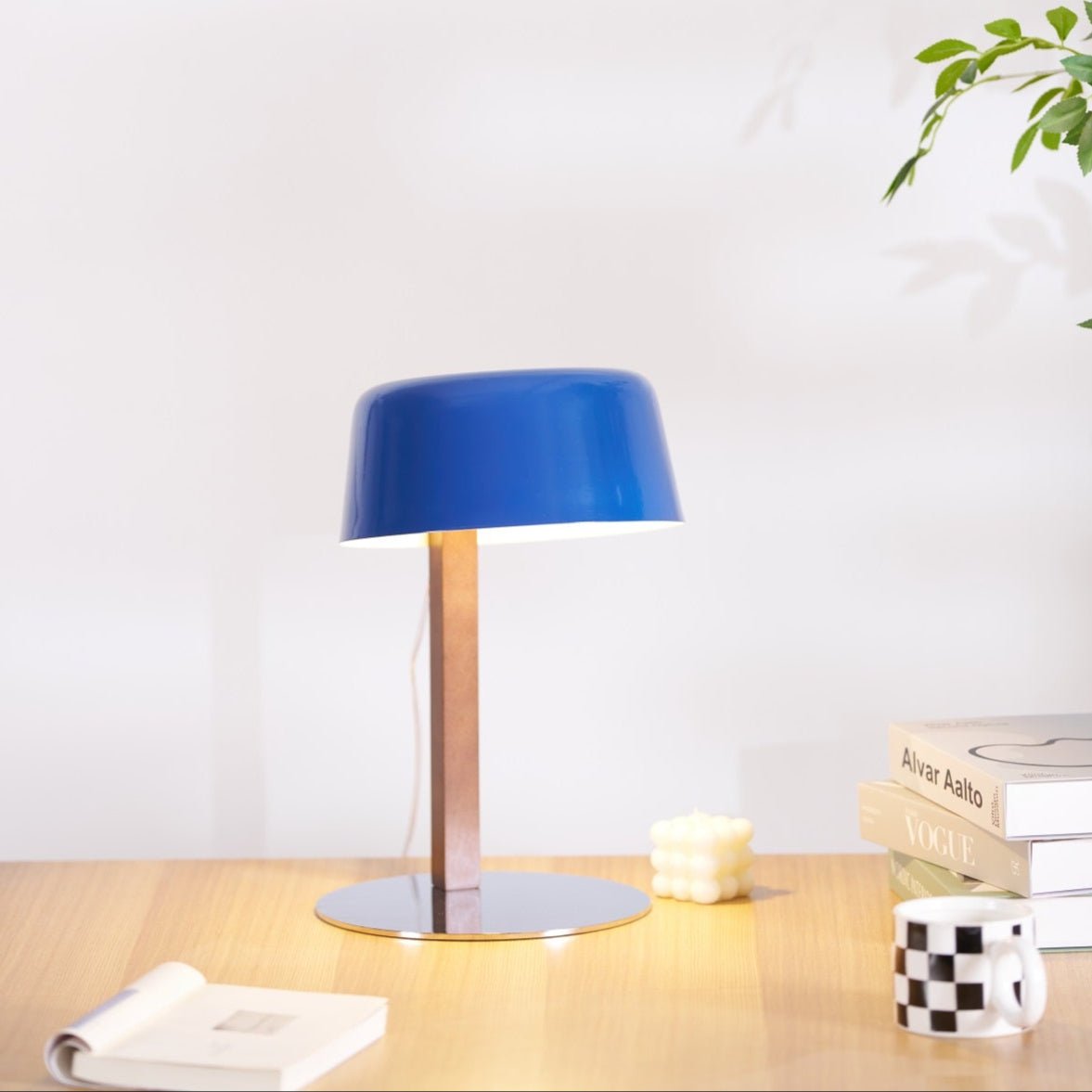 Aura Modern Table Lamp-Neutral Decor
