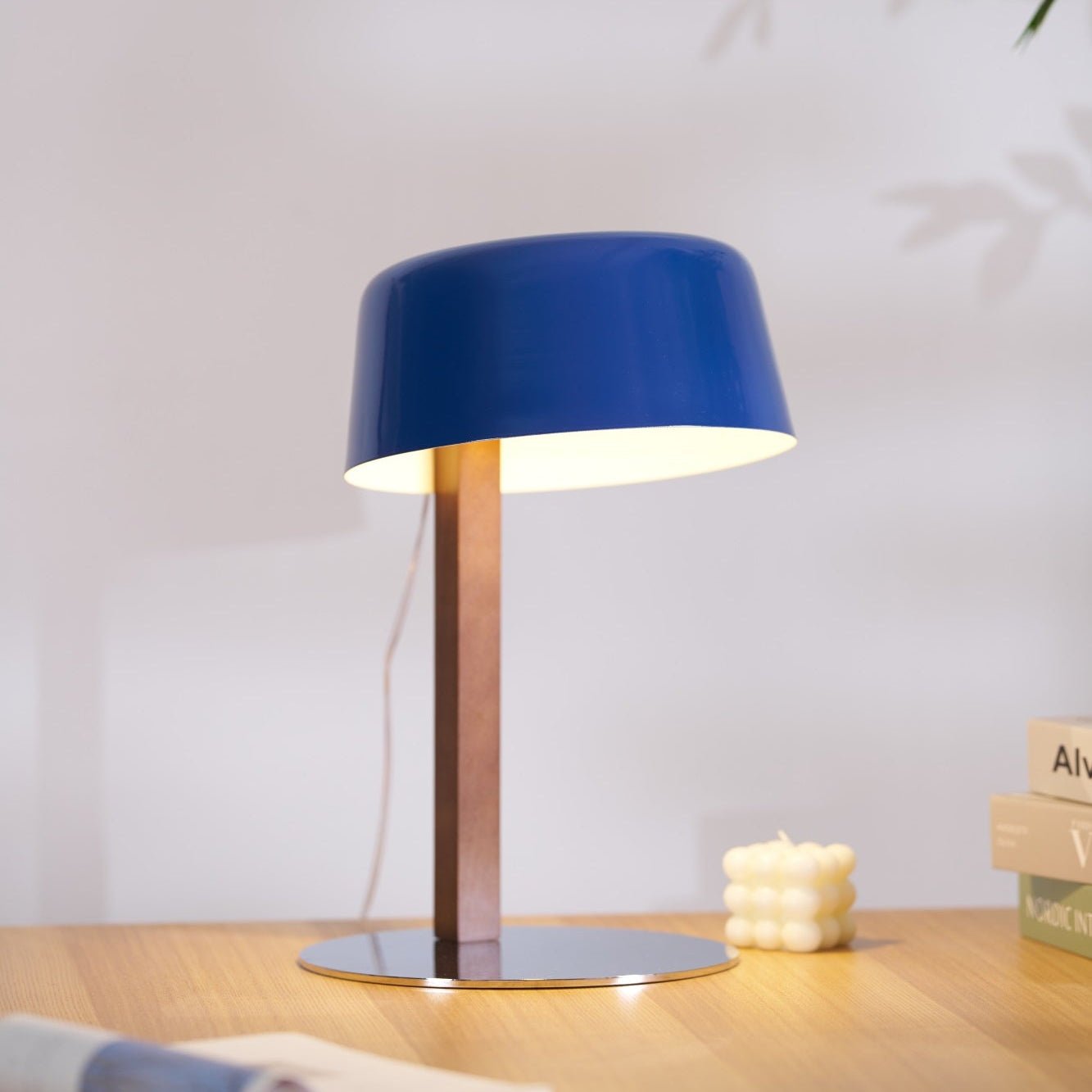Aura Modern Table Lamp-Neutral Decor
