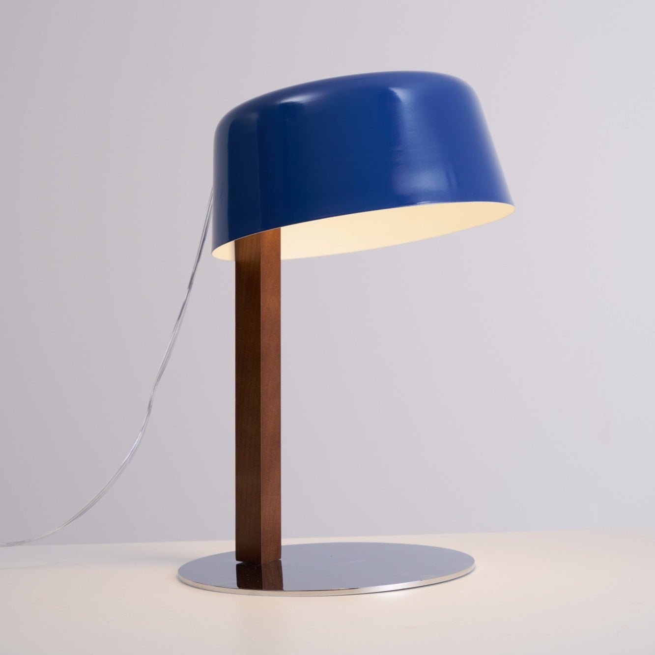 Aura Modern Table Lamp-Neutral Decor