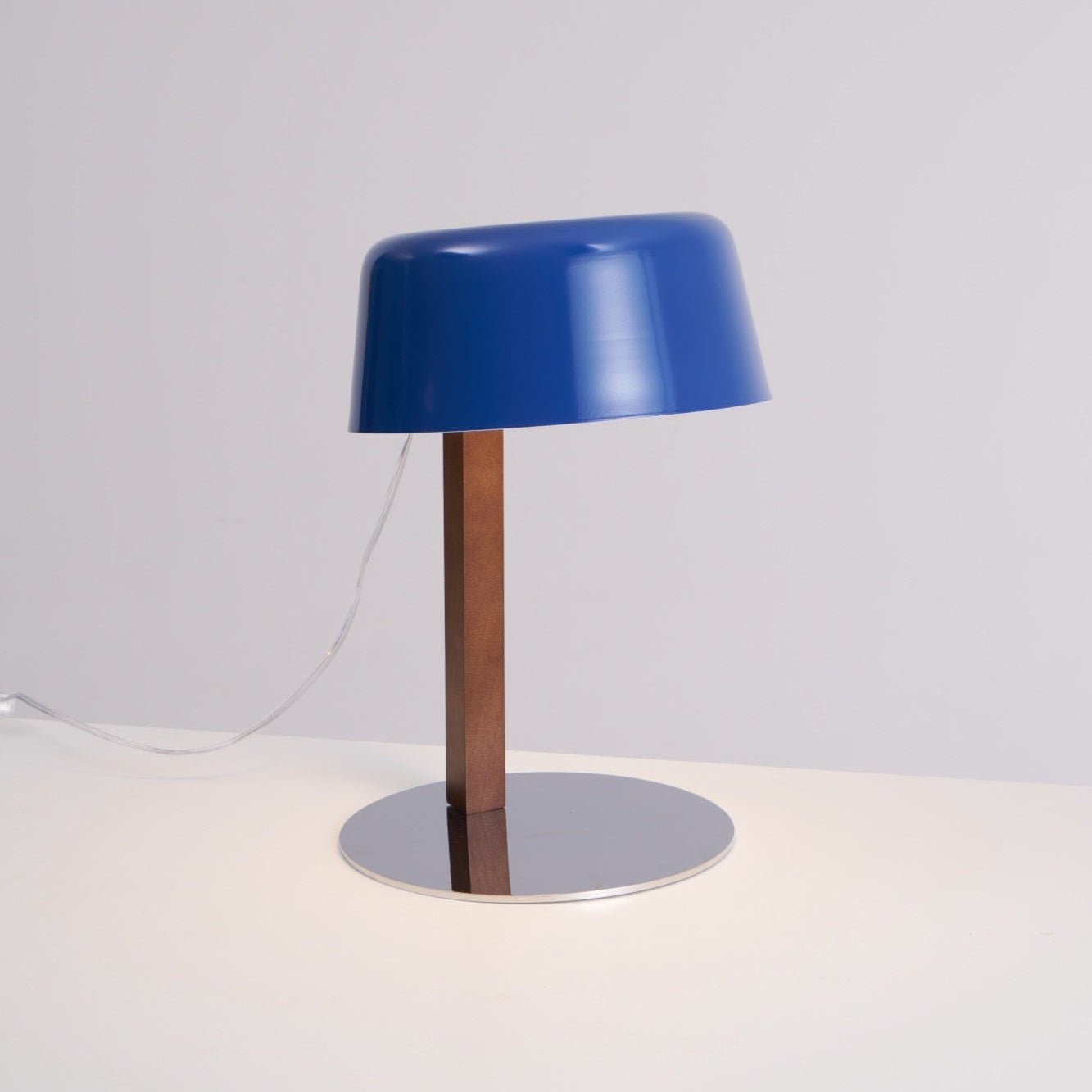 Aura Modern Table Lamp-Neutral Decor